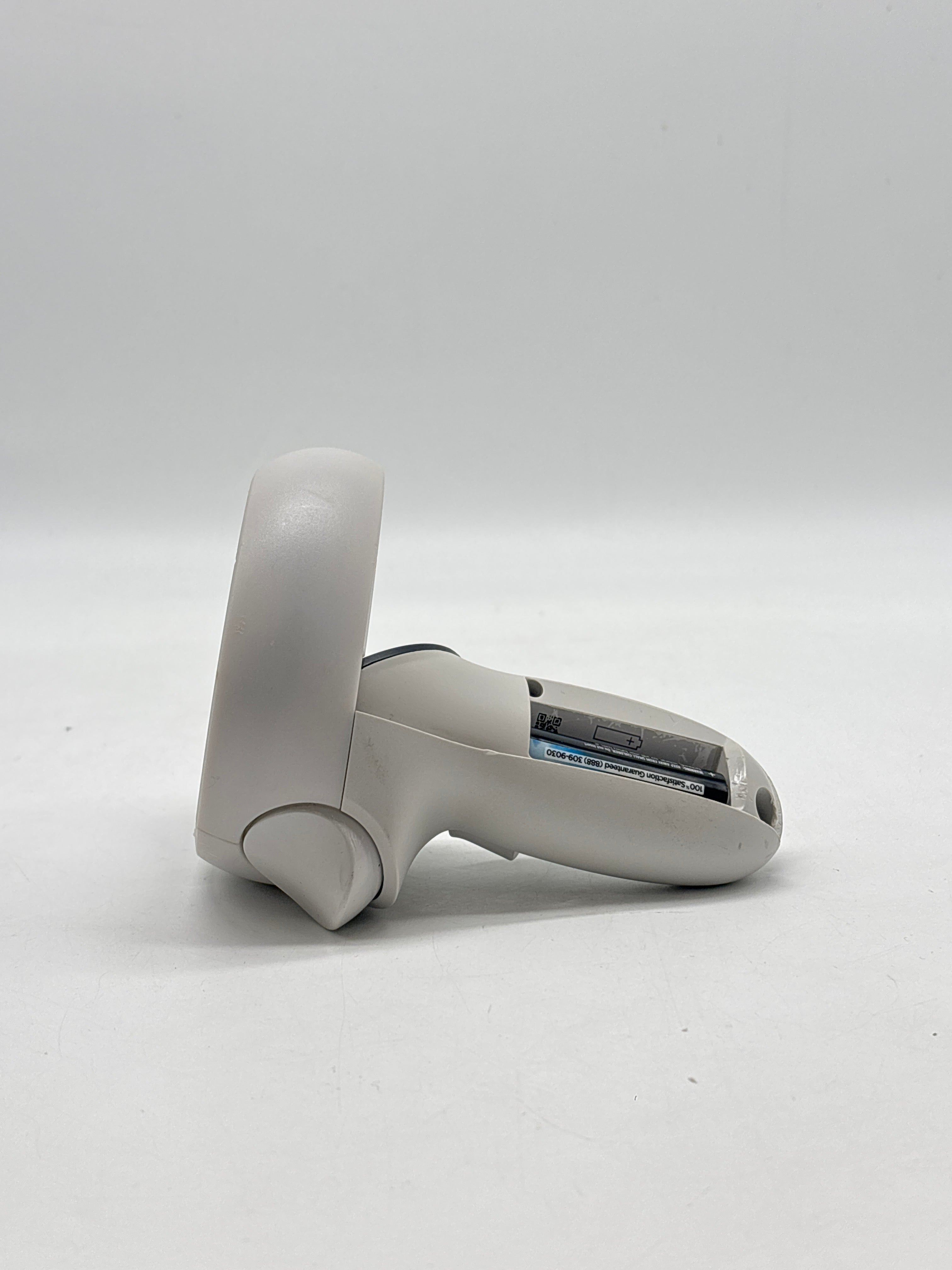 Meta Quest 2 128GB Standalone All-in-One VR Headset White - For Parts