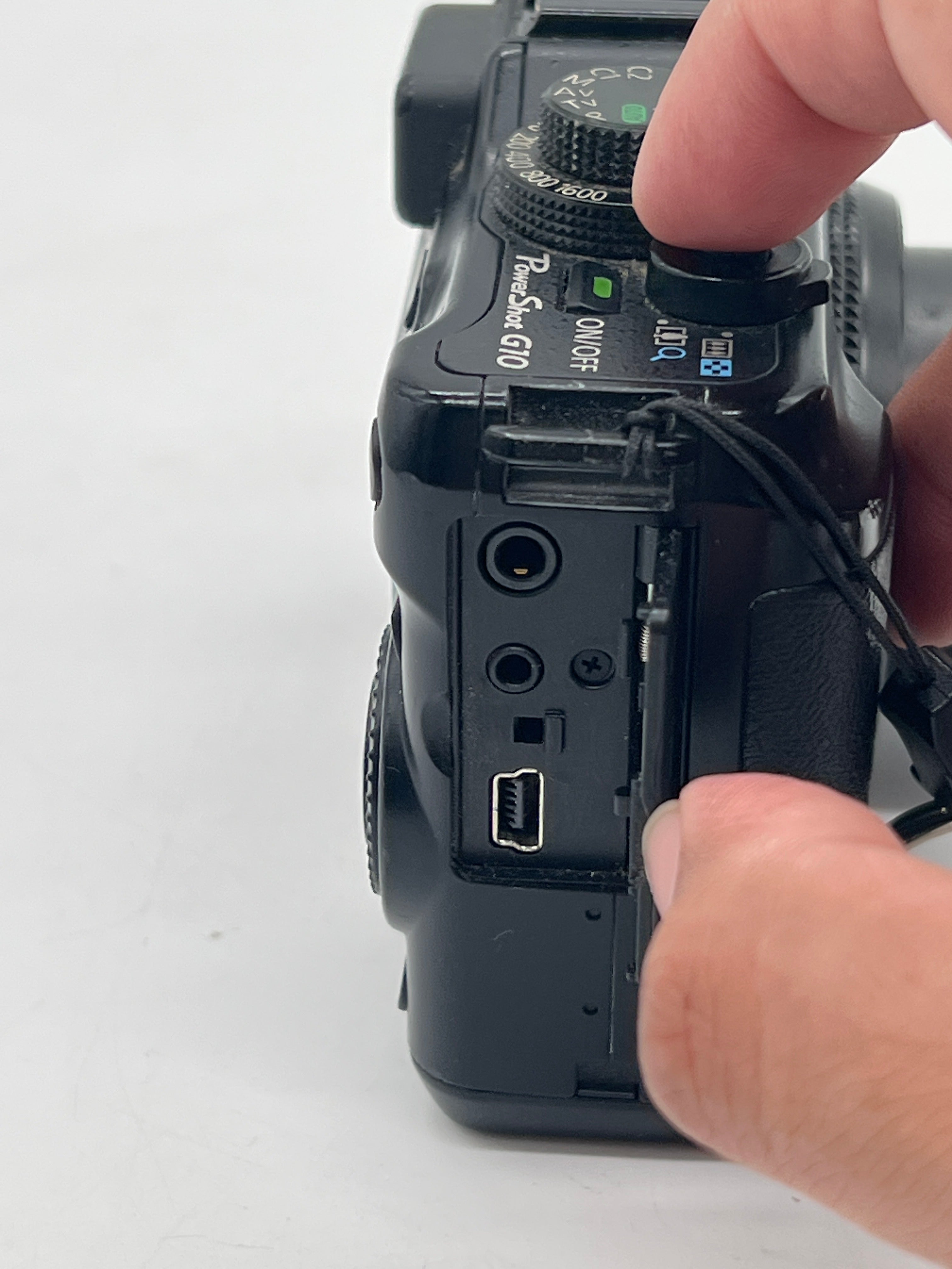 Canon PowerShot G10 Digital Camera Compact Black - For Parts (Missing Screw at top)