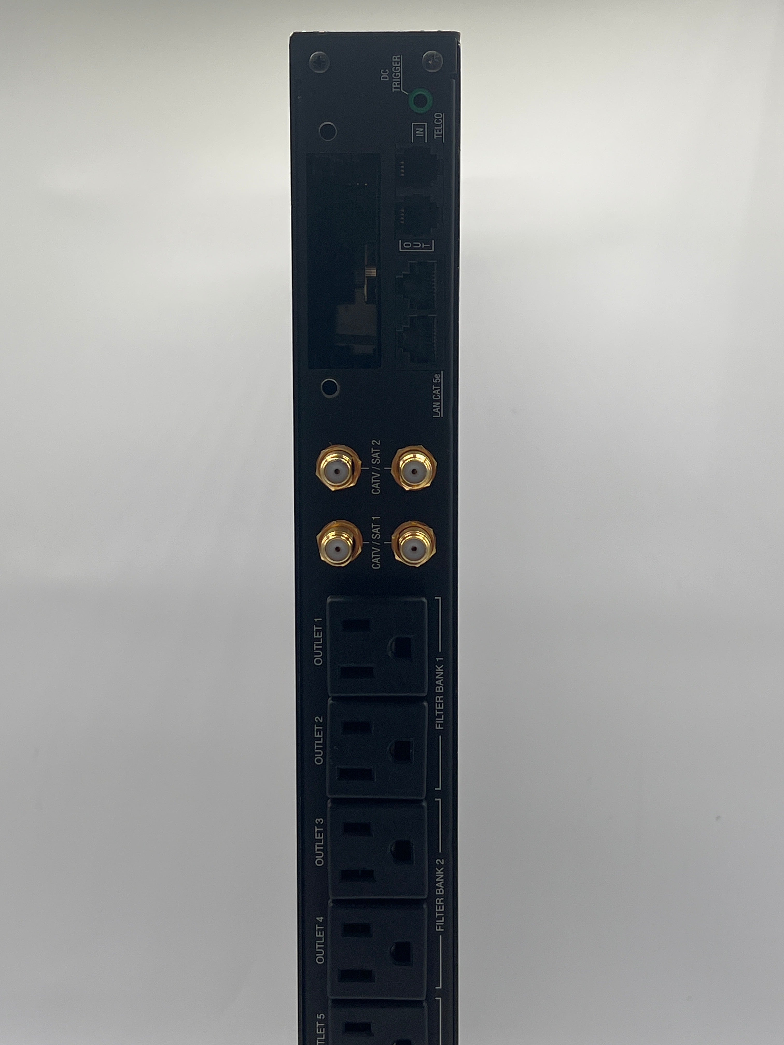Panamax M4315-Pro 9 Outlet Power Conditioner Surge Protector - Used