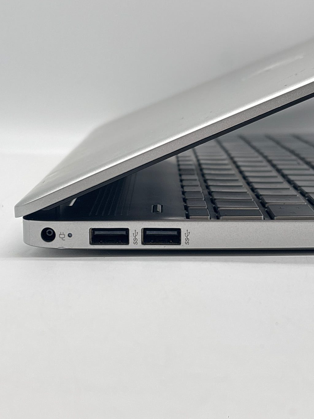 HP 15-dy2795wm i5-1135G7 32GB RAM 1TB SSD