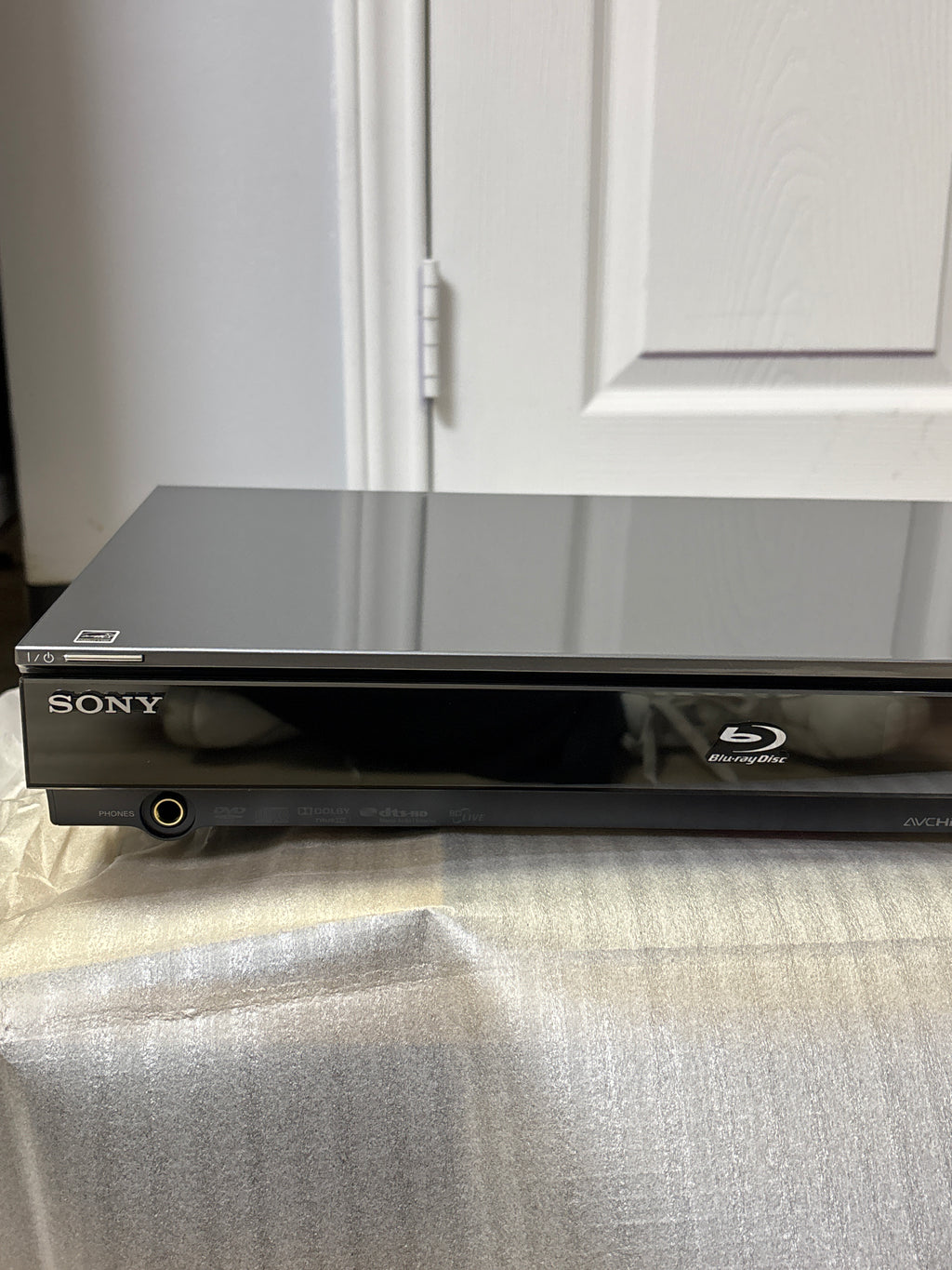 Sony BDP-S1000es Blu-ray Disk DVD Player - New In Box