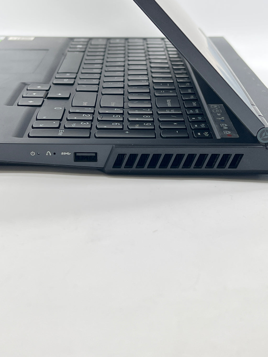 Lenovo Legion 5 15IMH05H i7-10750H 8GB RAM GTX 1660 Ti - For Parts (Read)