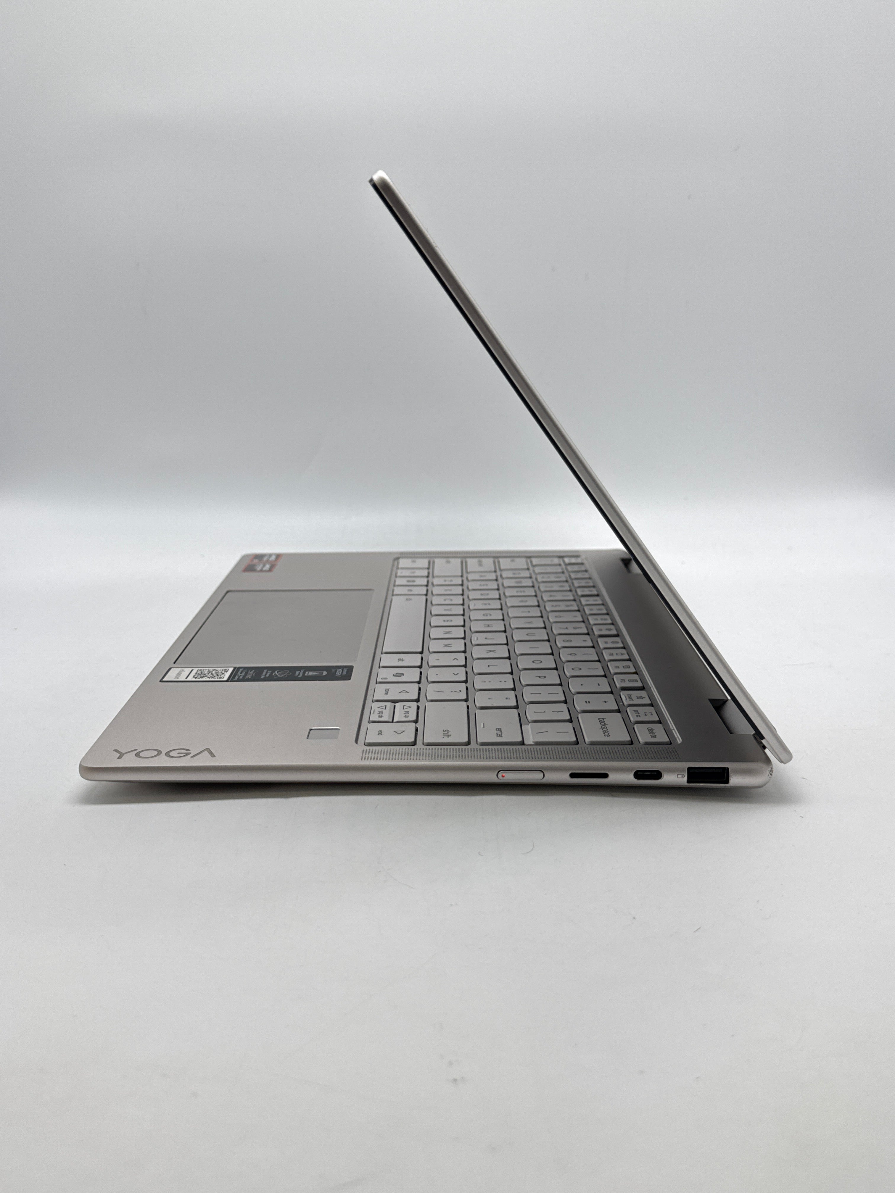 Lenovo Yoga 7 2-in-1 14" Ryzen AI 5 340 16GB 512GB SSD - Used
