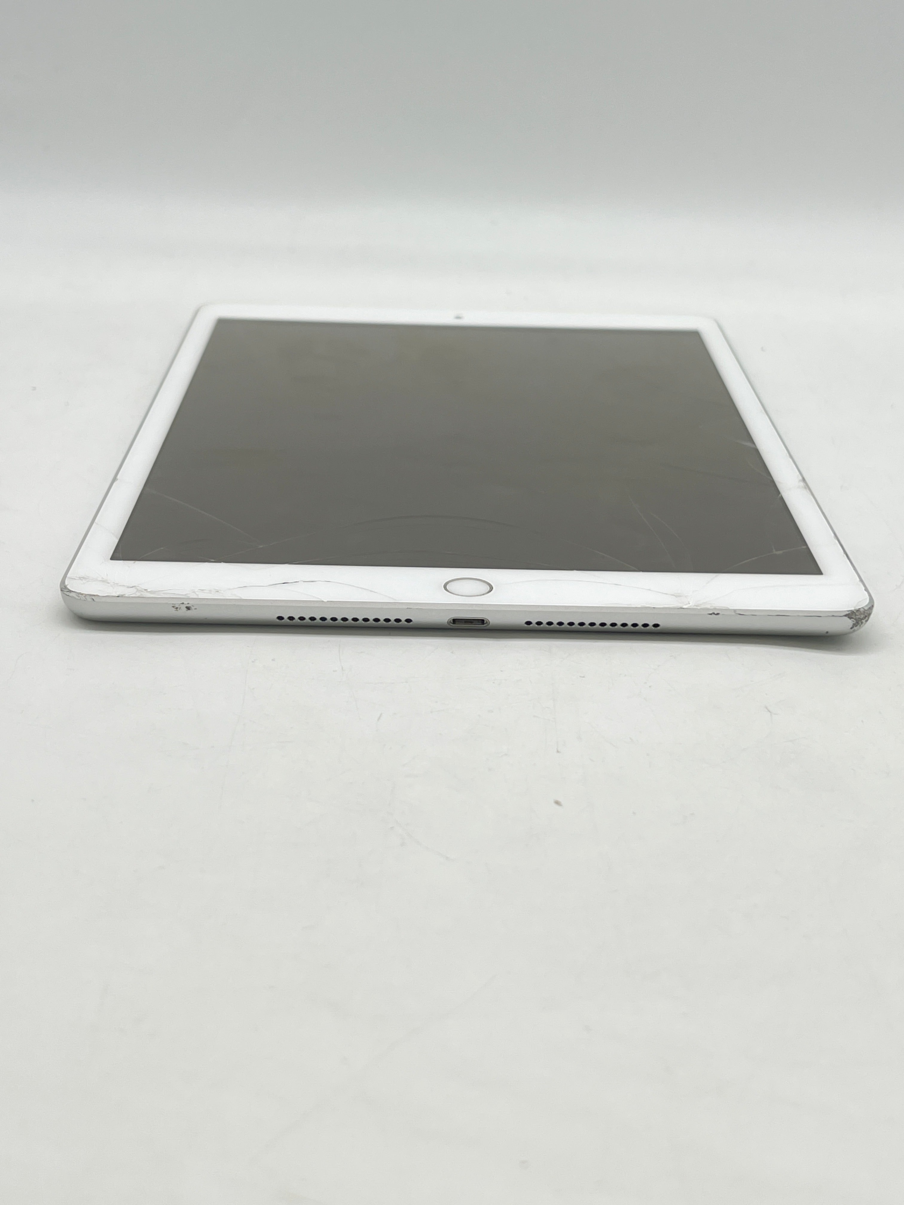 Apple iPad 8th Gen A2429 32GB Wi-Fi + Cellular White - READ