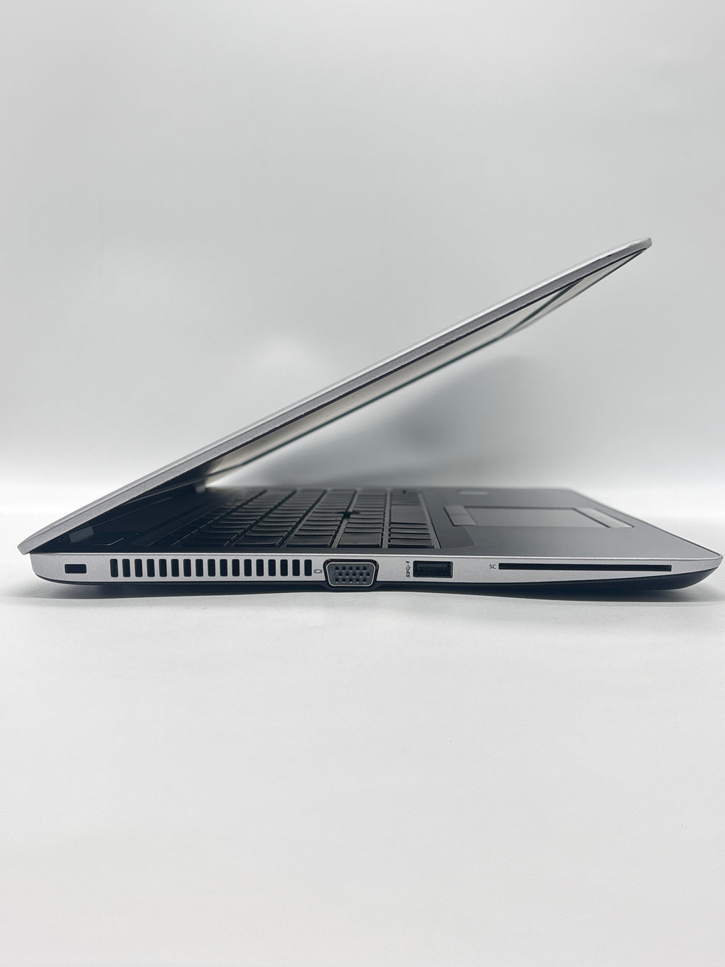 HP EliteBook 840 G3 i5-6300U 16 GB RAM 256 GB SSD - For Parts (Bad Battery)
