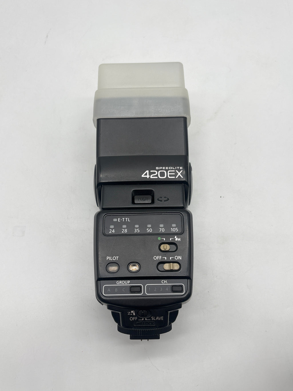 Nikon D60 Digital SLR Camera 10.2 MP W/ Nikon speedlight SB 600 Canon speedlight 420EX - Used