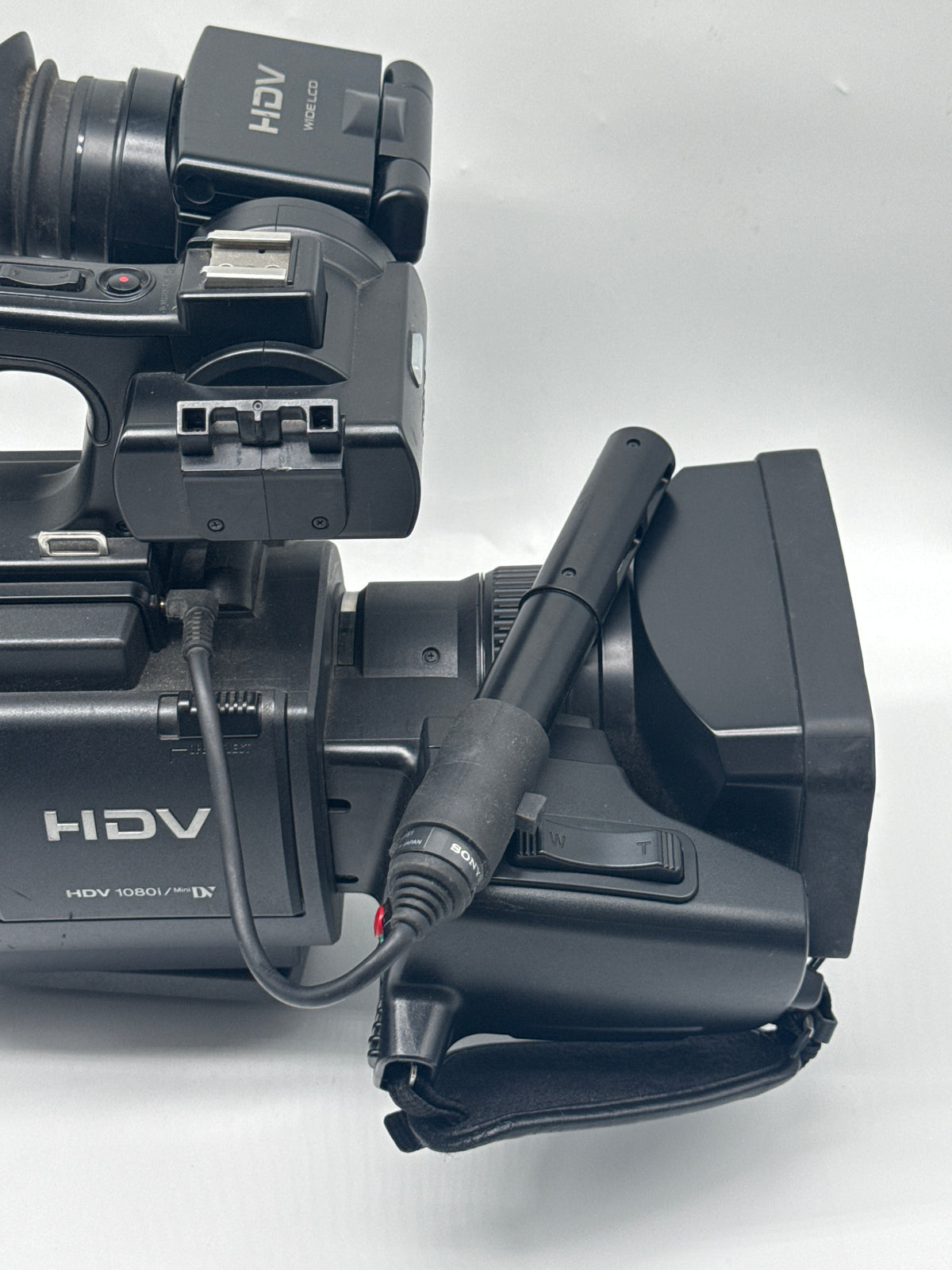 Sony HVR-HD1000U Shoulder-Mount HDV 1080i Camcorder 10x Zoom w/ Mic - For Parts