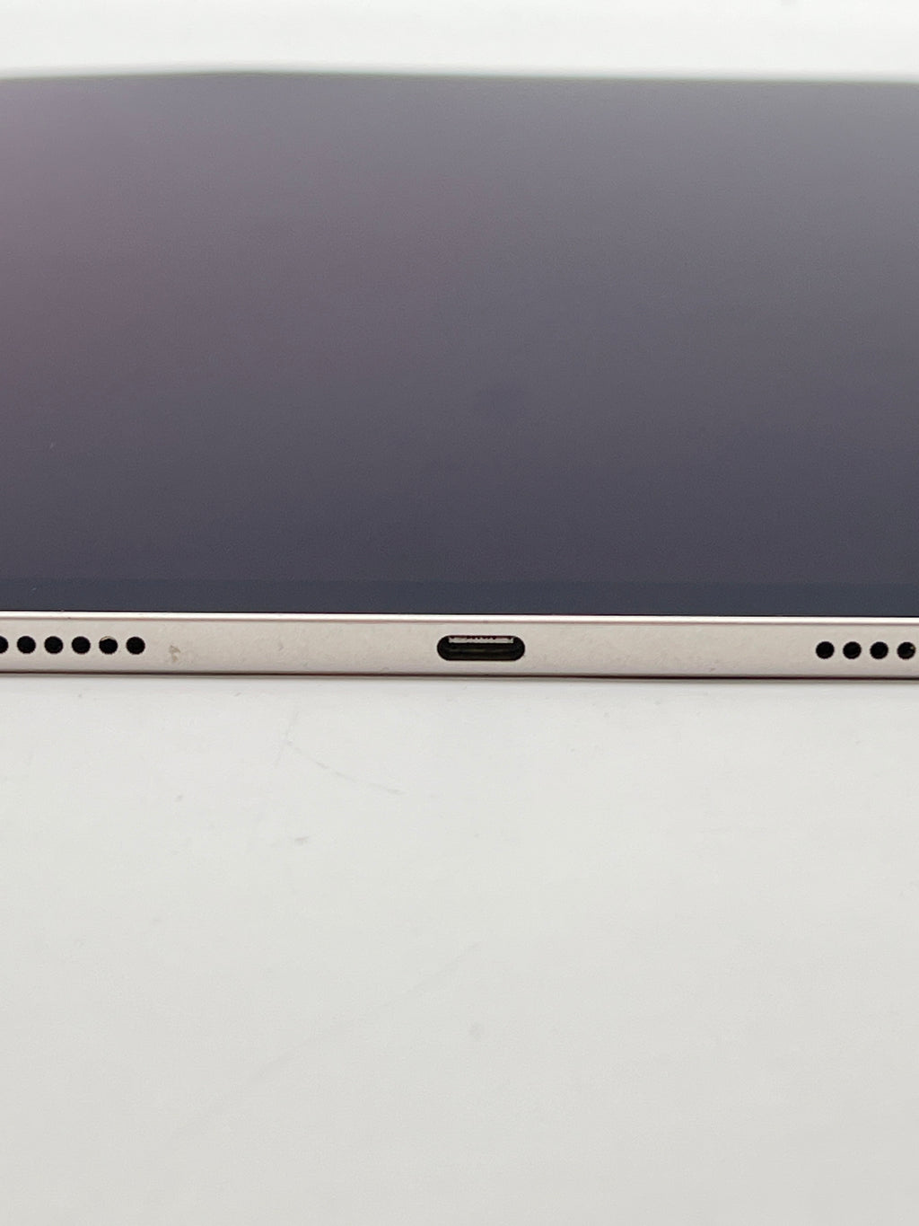 Apple iPad Air 11" M3 Wi Fi With Apple Pencil Pro - Used (Frame dent)