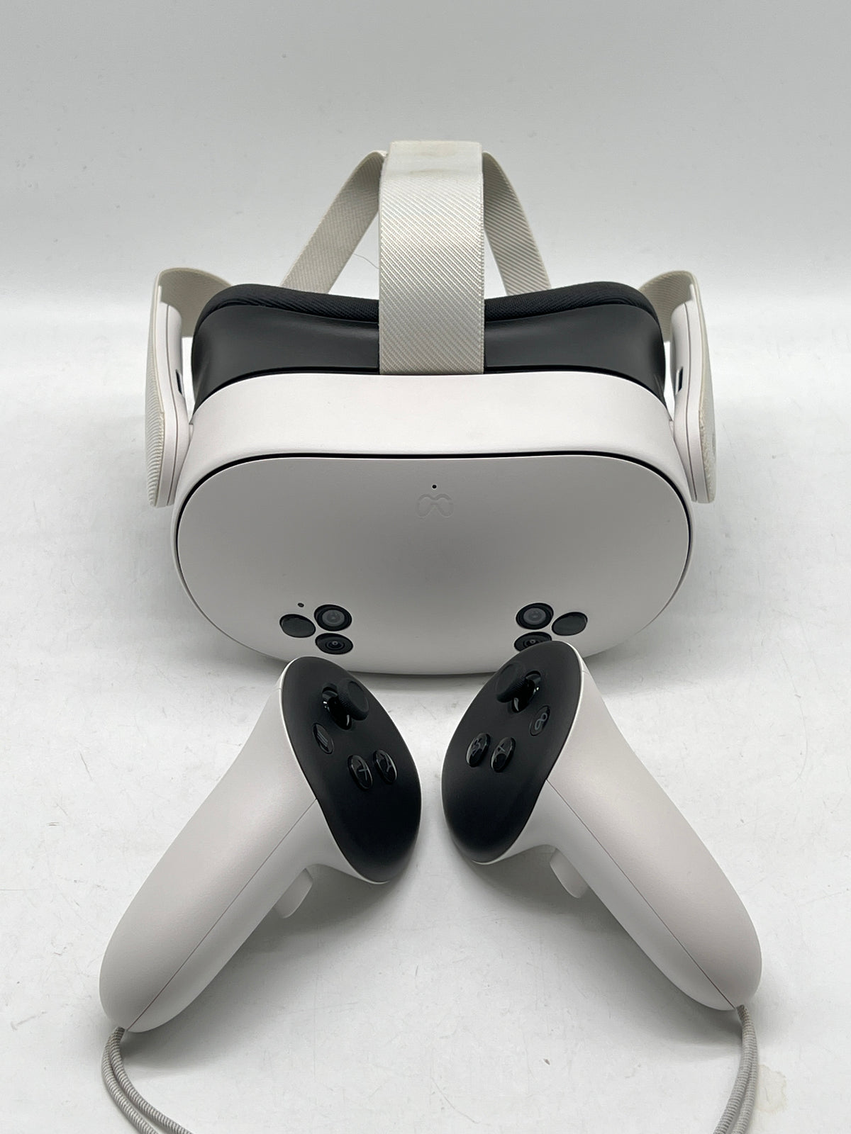 Meta Quest 3S P97 128GB Standalone All-in-One VR Headset White - Used