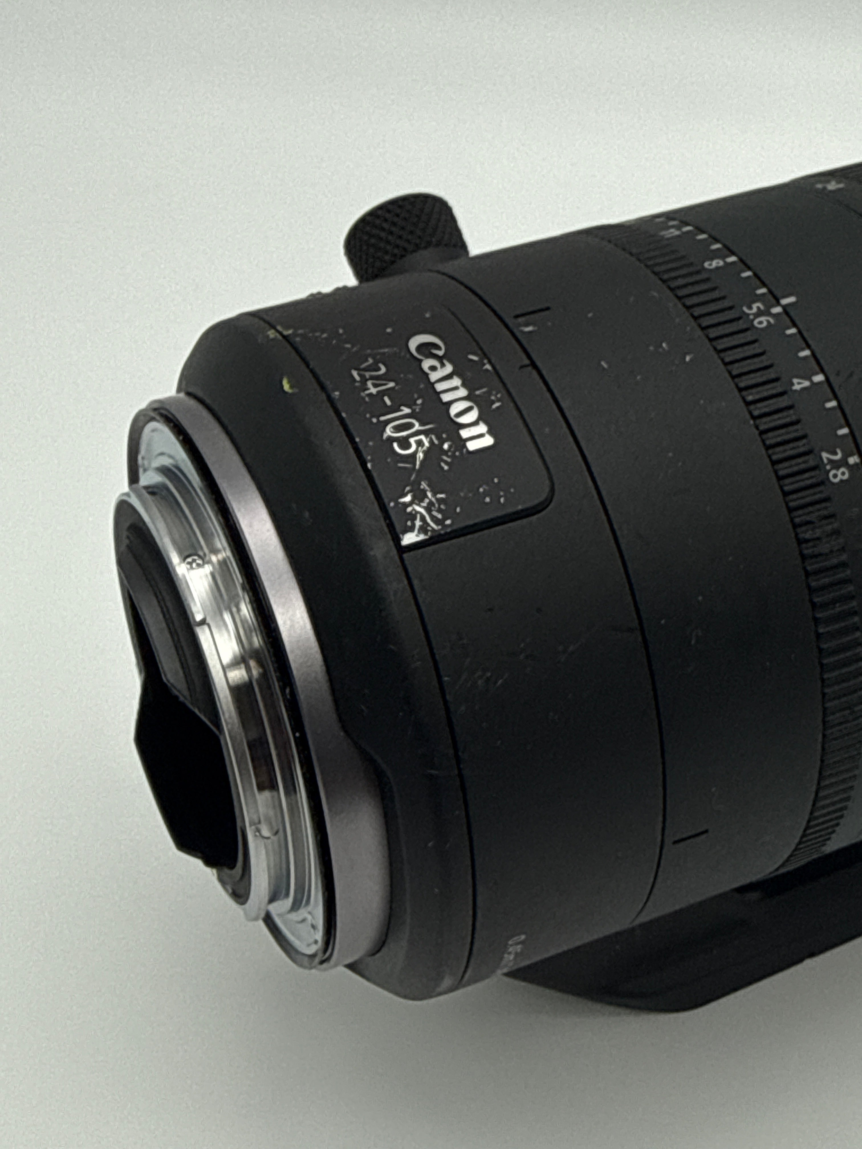 Canon RF 24-105mm F/2.8 L IS USM Z 6347C002 Zoom Lens RF Mount - Used