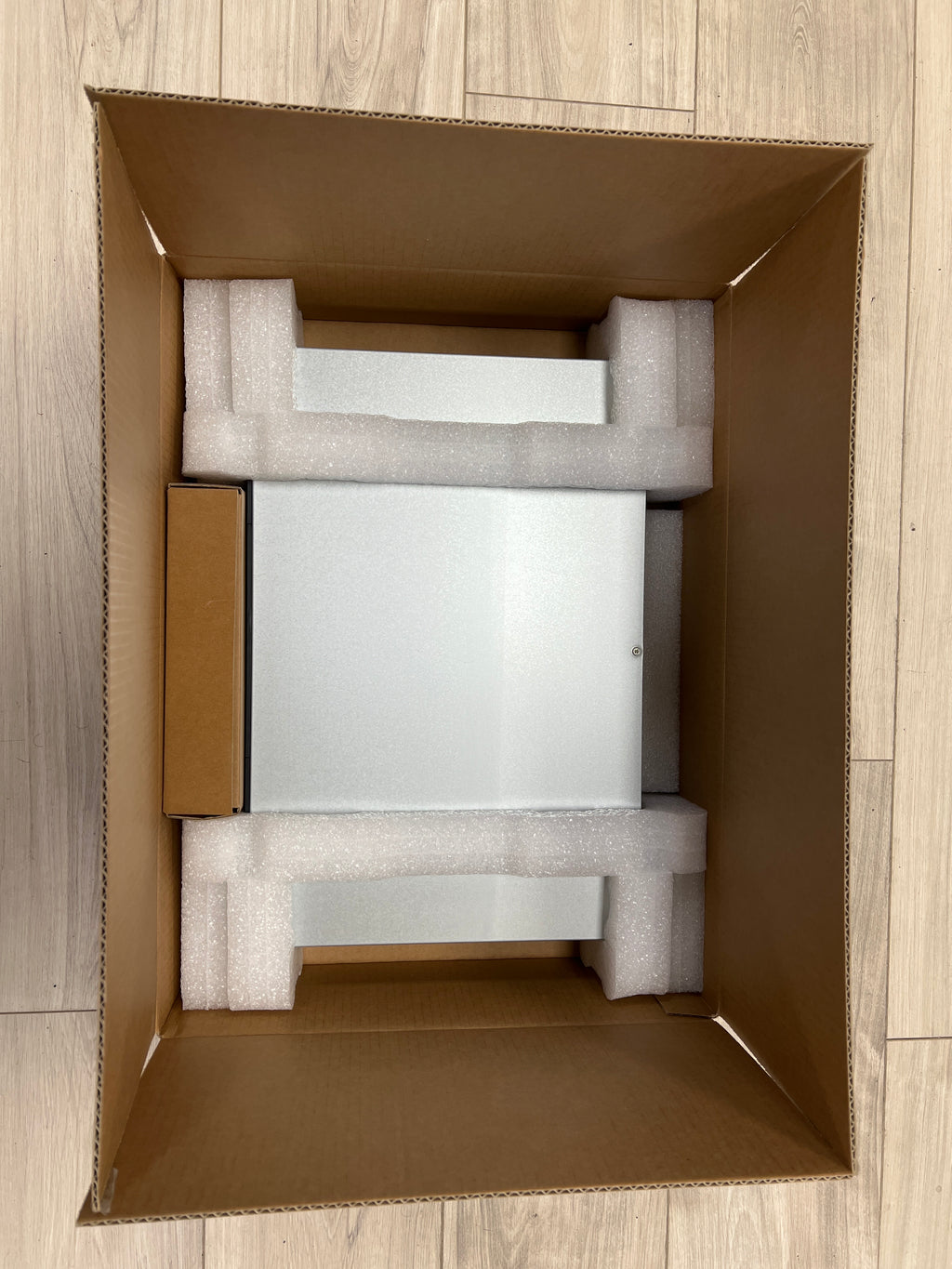 Synology RS816 4-Bay Internal Expansion Silver USB 3.0 New Open Box