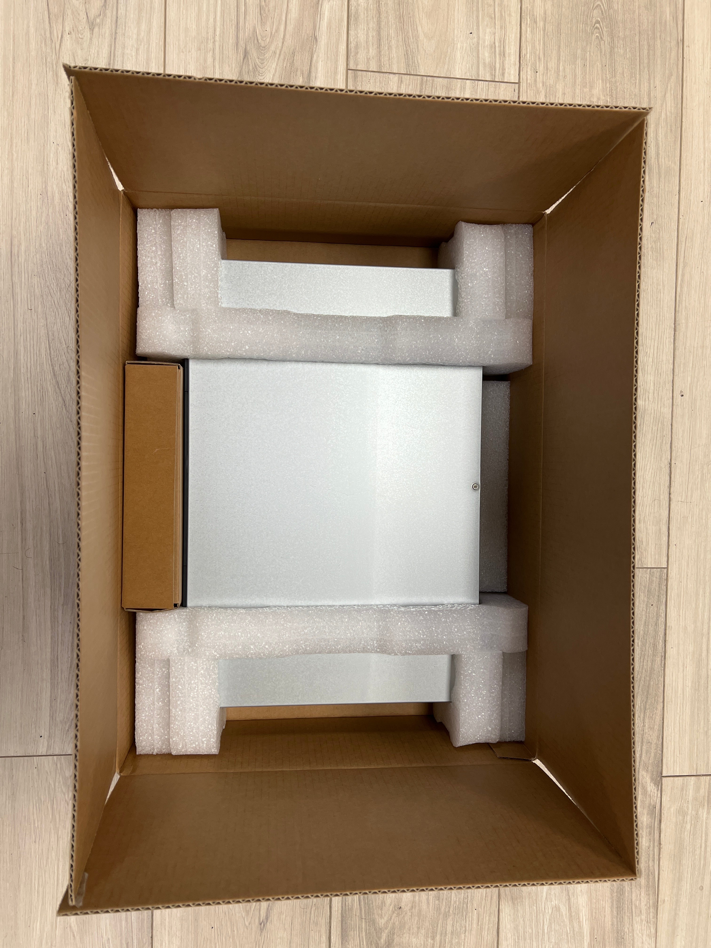 Synology RS816 4-Bay Internal Expansion Silver USB 3.0 New Open Box