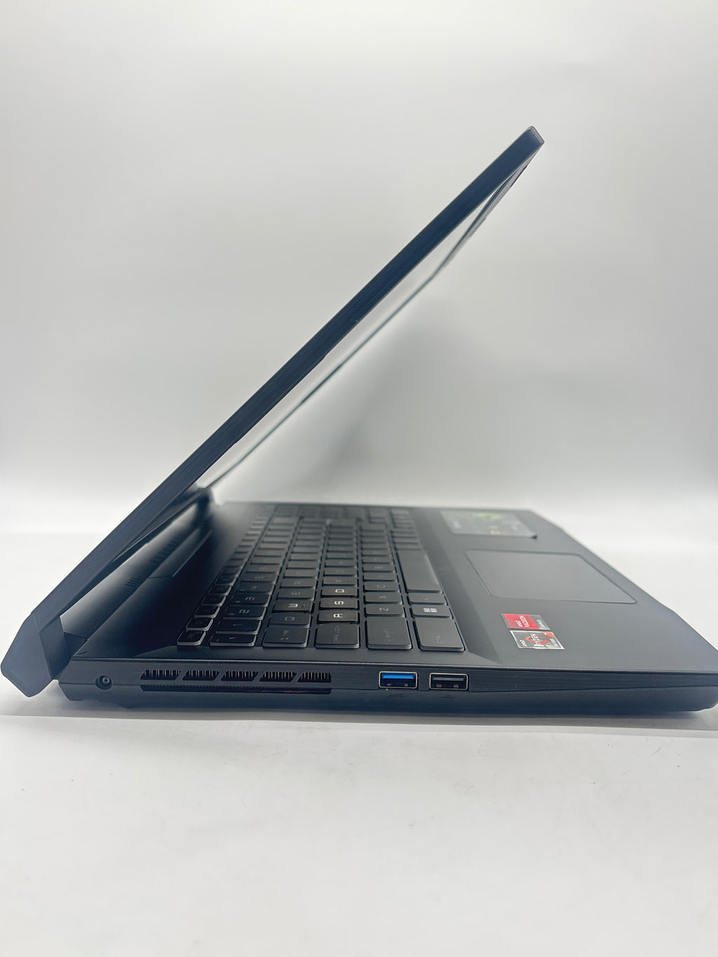 MSI Bravo 15 B7E Ryzen 7 7735HS 16GB RAM 512GB SSD Radeon RX 6550M - For Parts