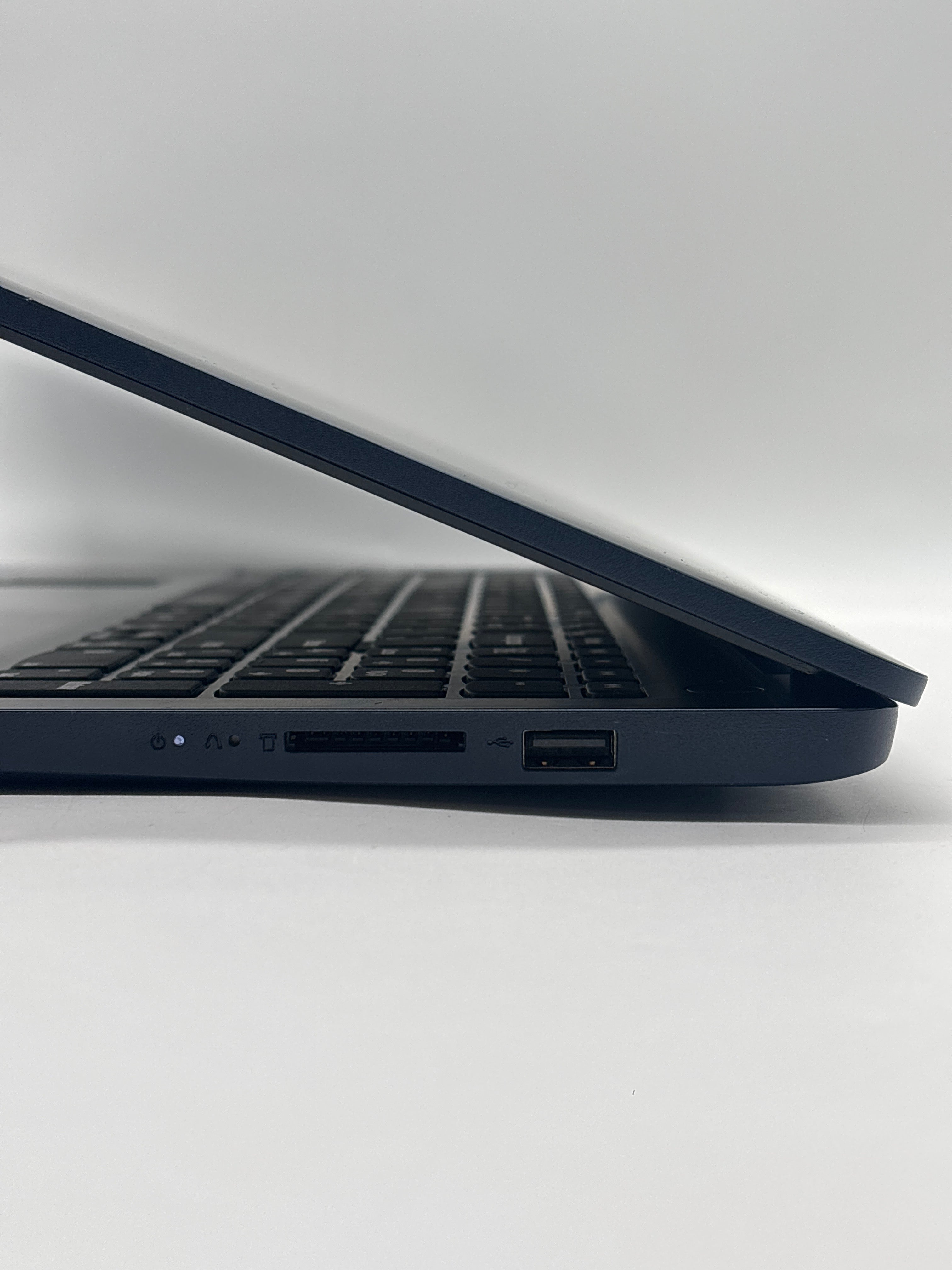 Lenovo Ideapad 3 15ITL6 Touch i5-1155g7 8GB RAM 512GB SSD