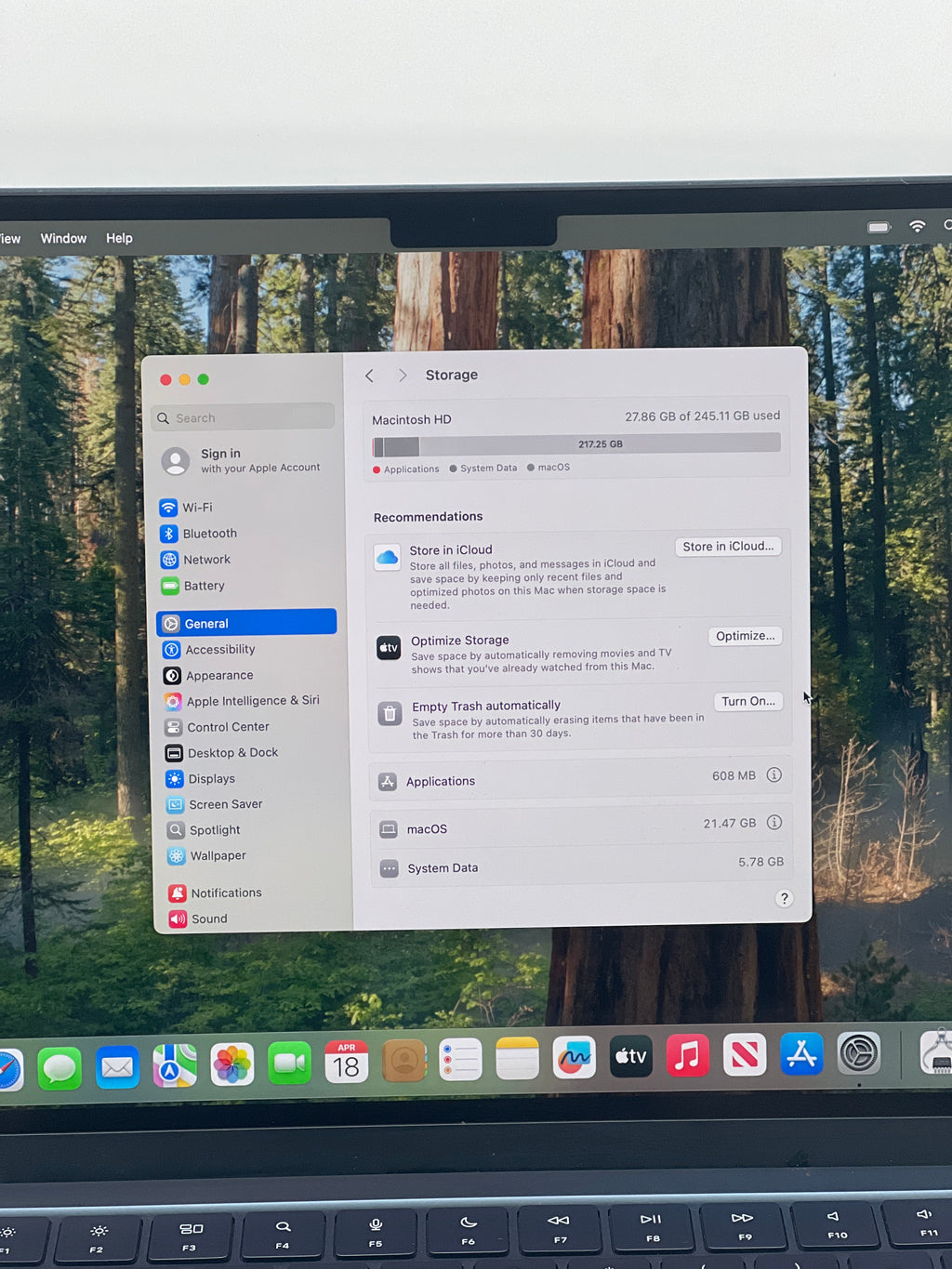 Apple MacBook Air 13" M3 8GB RAM 256GB SSD Midnight - Used