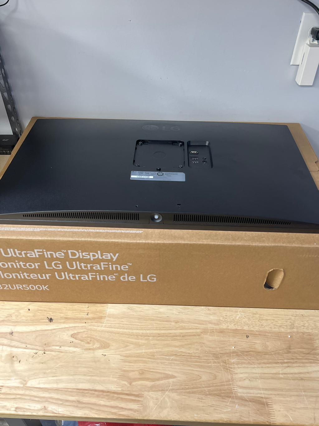 LG 32UR500K 32" 4K Ultra HD Monitor - New Open Box