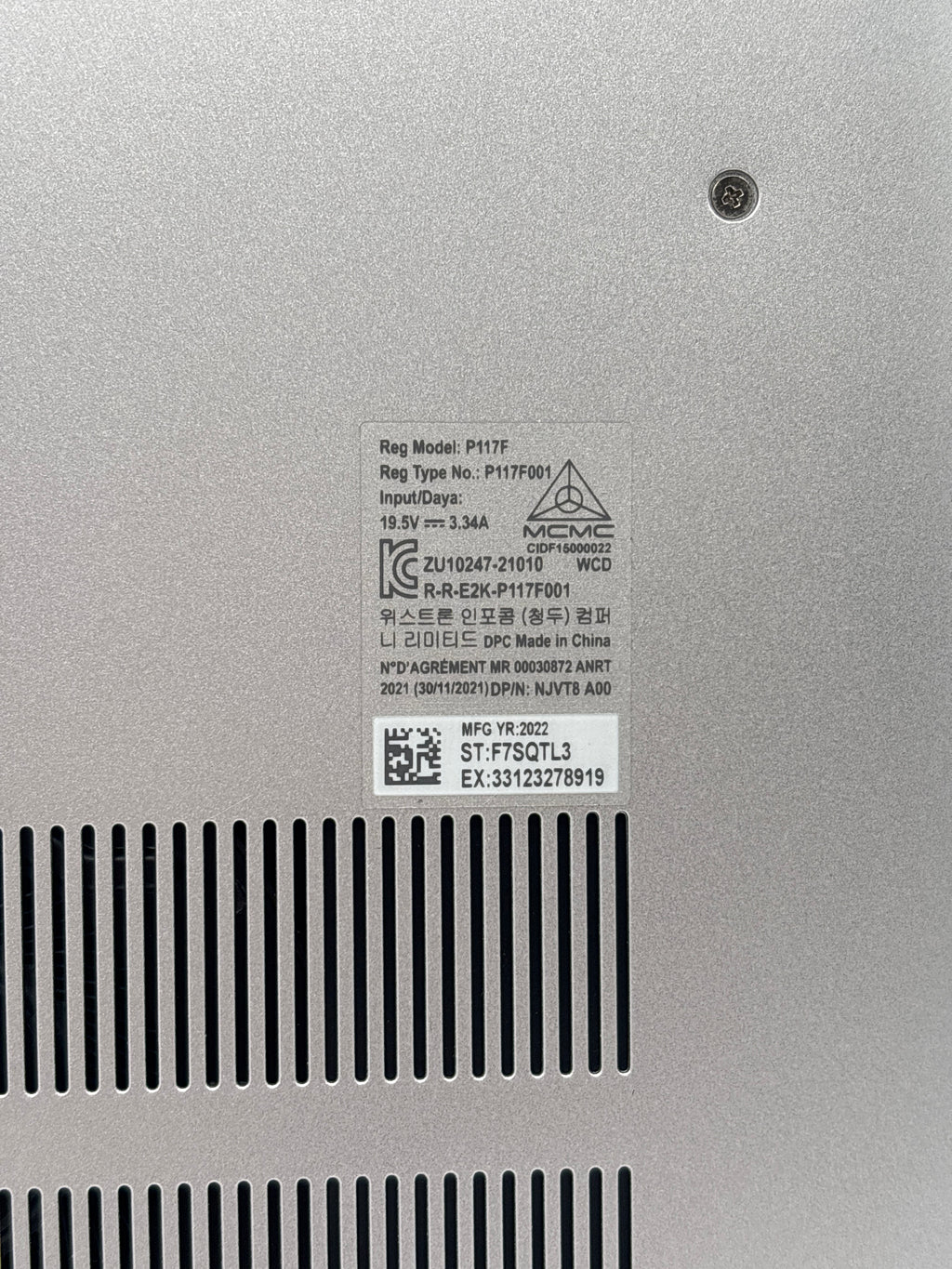 Dell Inspiron 16 5620 Touch i7-1255U 16GB RAM 512GB GeForce MX570