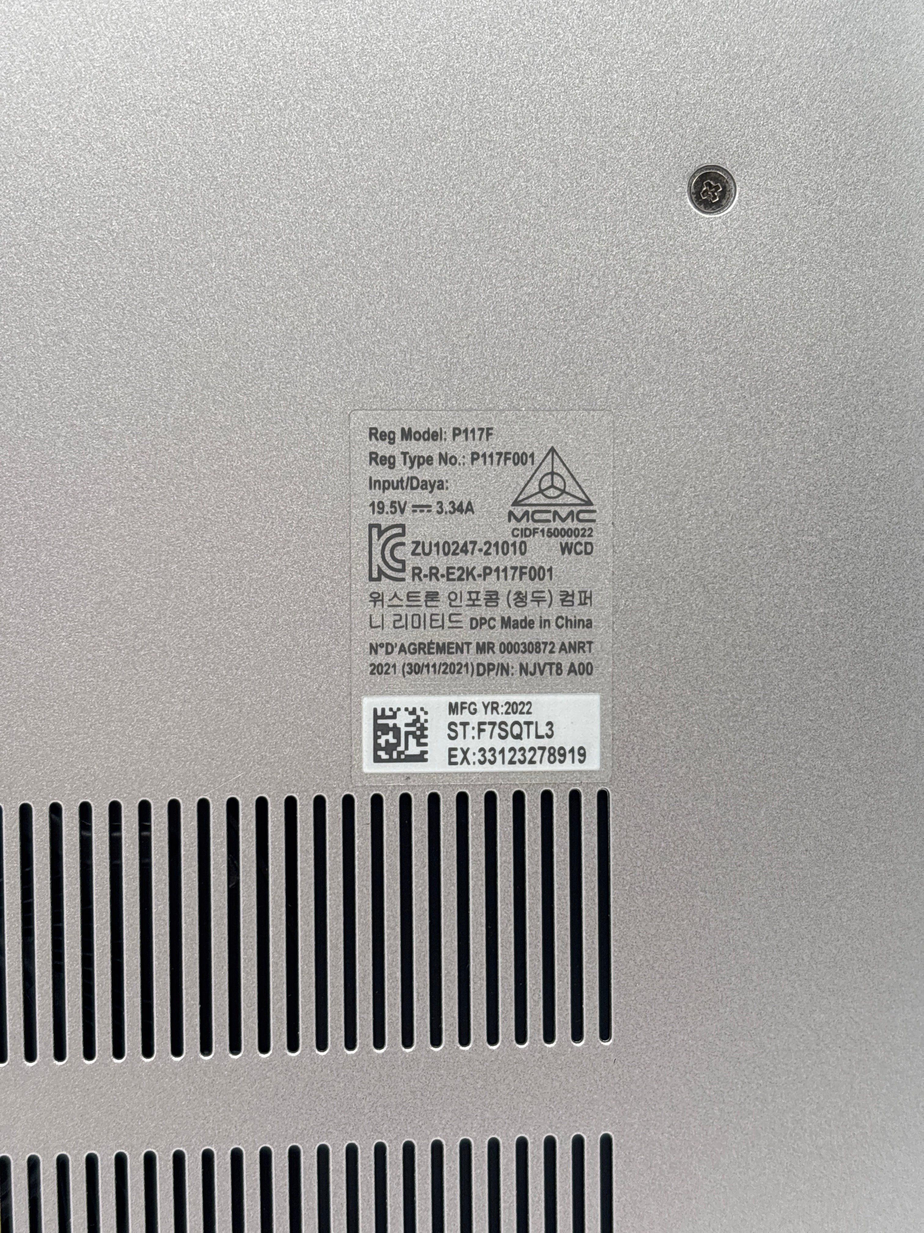 Dell Inspiron 16 5620 Touch i7-1255U 16GB RAM 512GB GeForce MX570