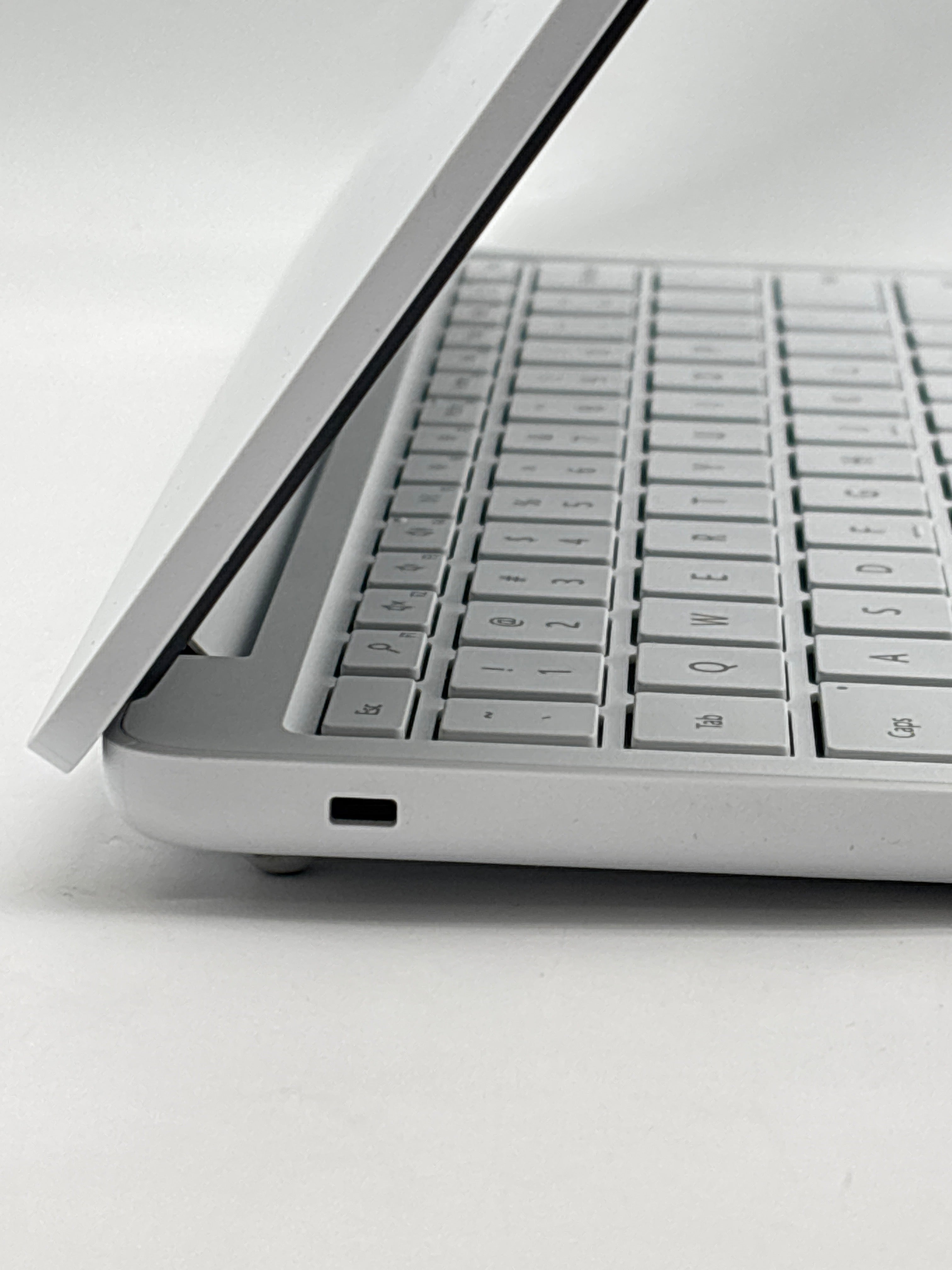 Microsoft Surface Laptop SE Celeron N4120 8GB RAM 128GB SD - Used