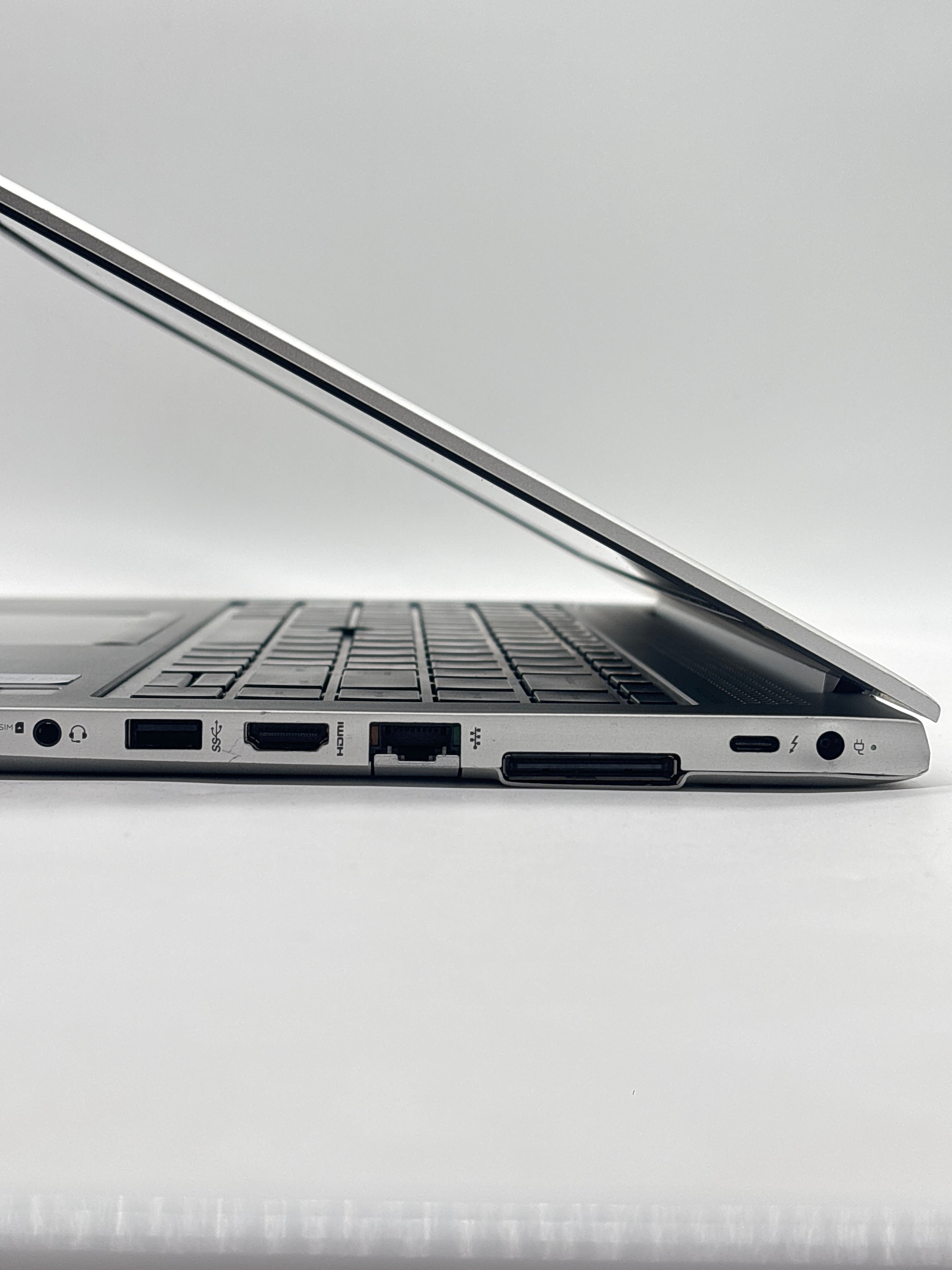 HP EliteBook 840 G5 i5-7300U 8GB RAM 256GB SSD - Used