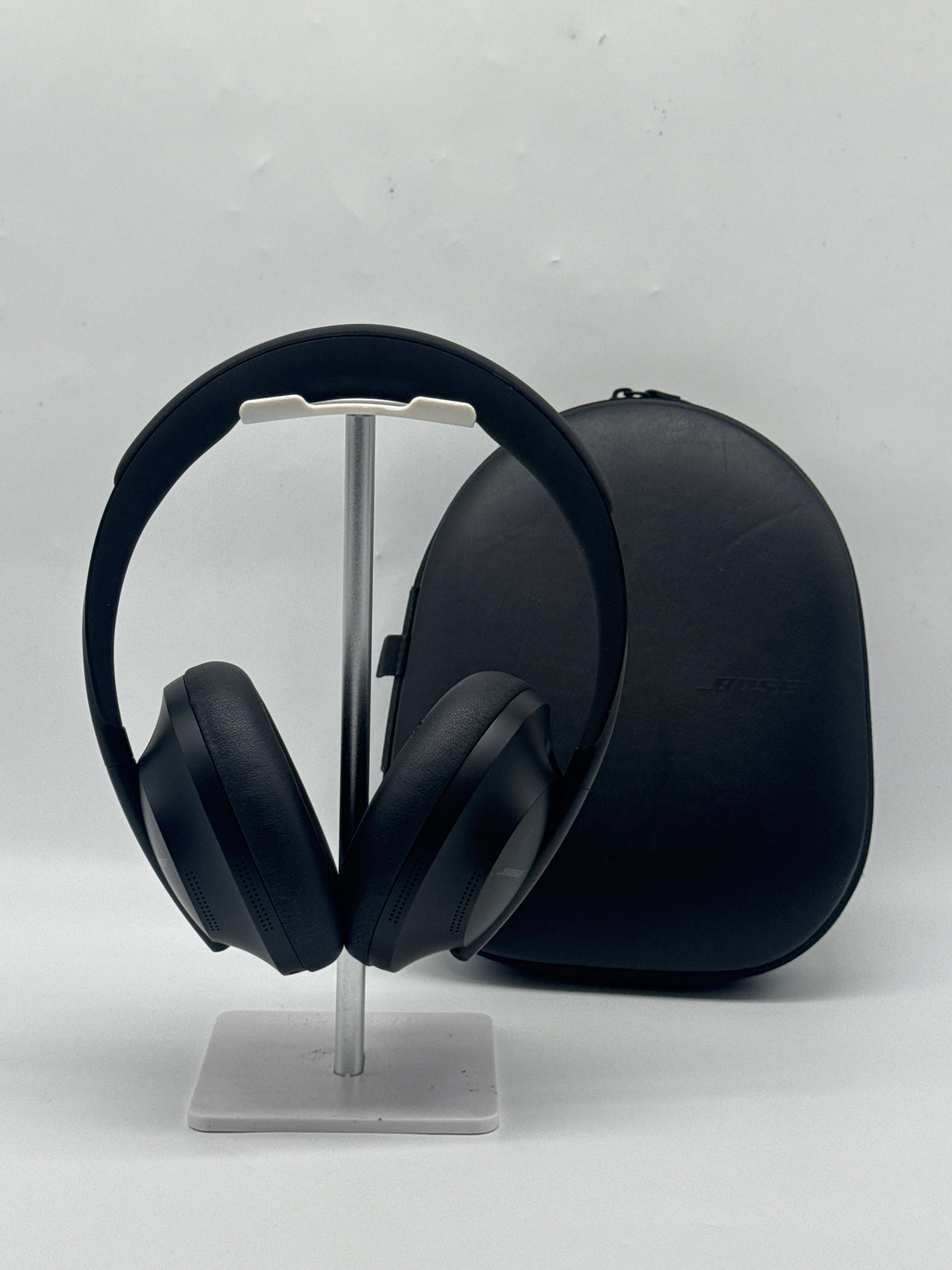 Bose Noise Cancelling Headphones 700 Triple Black Bluetooth - Used
