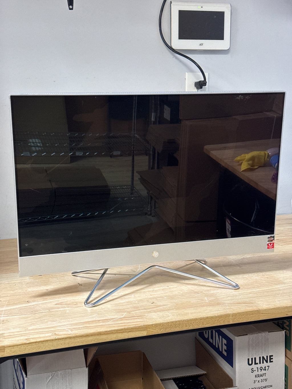 HP All-in-One 27-dp0170z 27" AMD Ryzen 5 3500U 16GB RAM 512GB SSD - READ