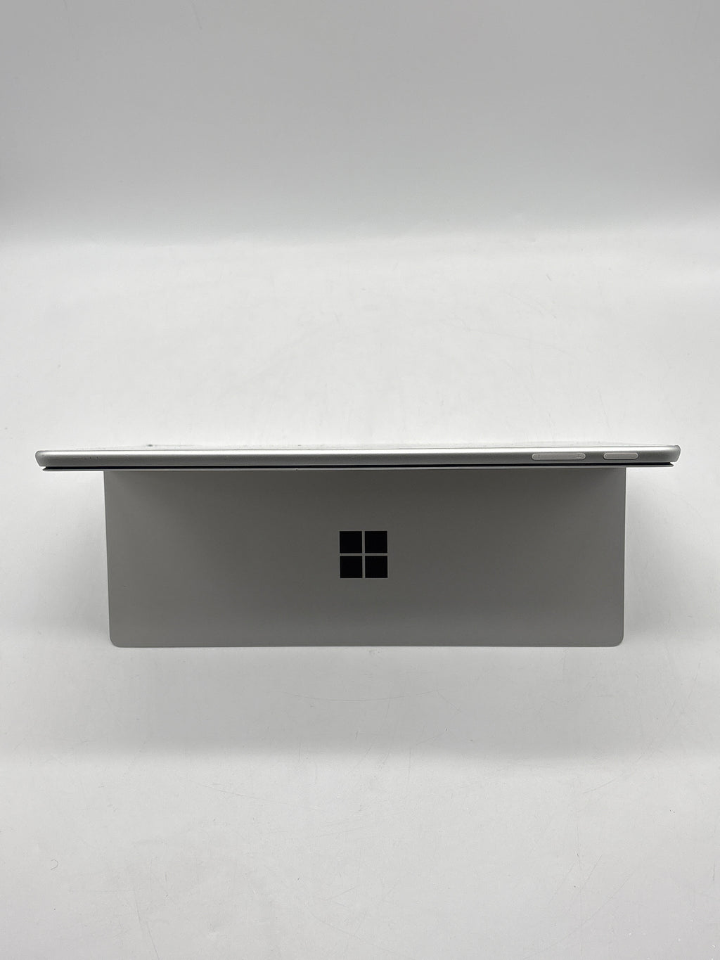 Microsoft Surface Pro 9 2038 i5-1245U 16GB RAM 256GB SSD - For Parts (Read DESC)