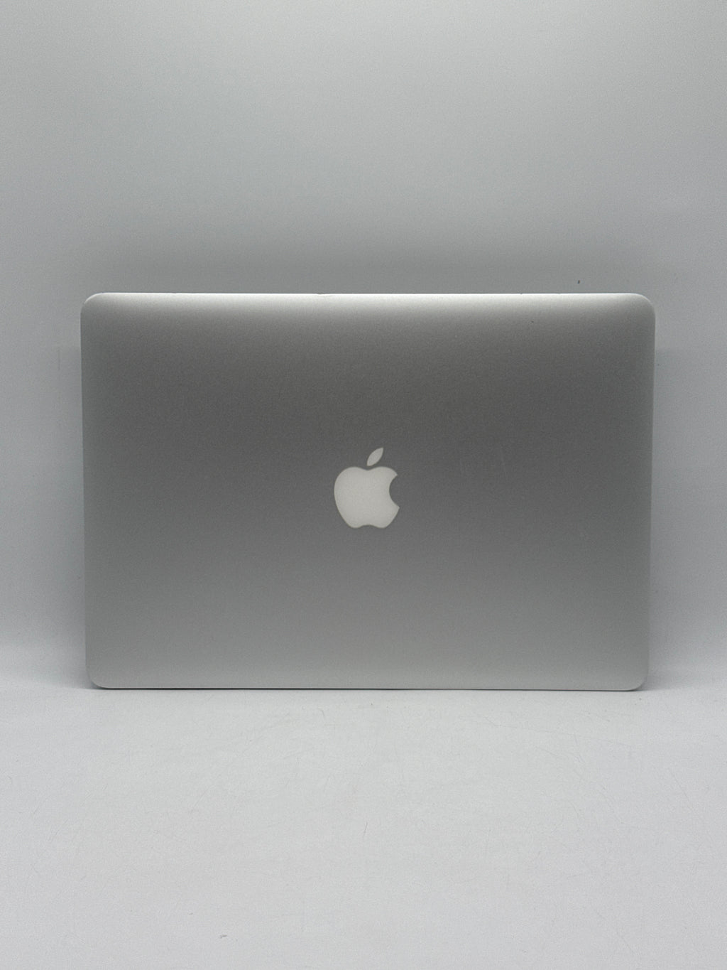 Apple MacBook Air 13" A1466 2015 i5 1.6 GHz 4GB RAM 128GB SSD