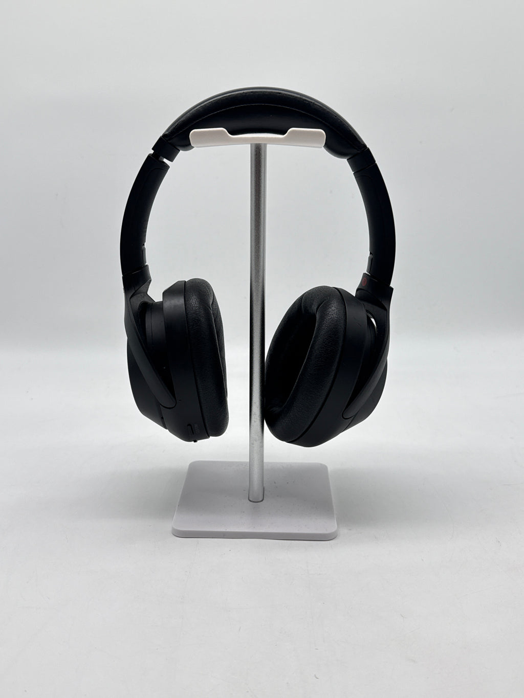 Sony WH-1000XM4 Wireless Noise-Cancelling Black Headphones - Used