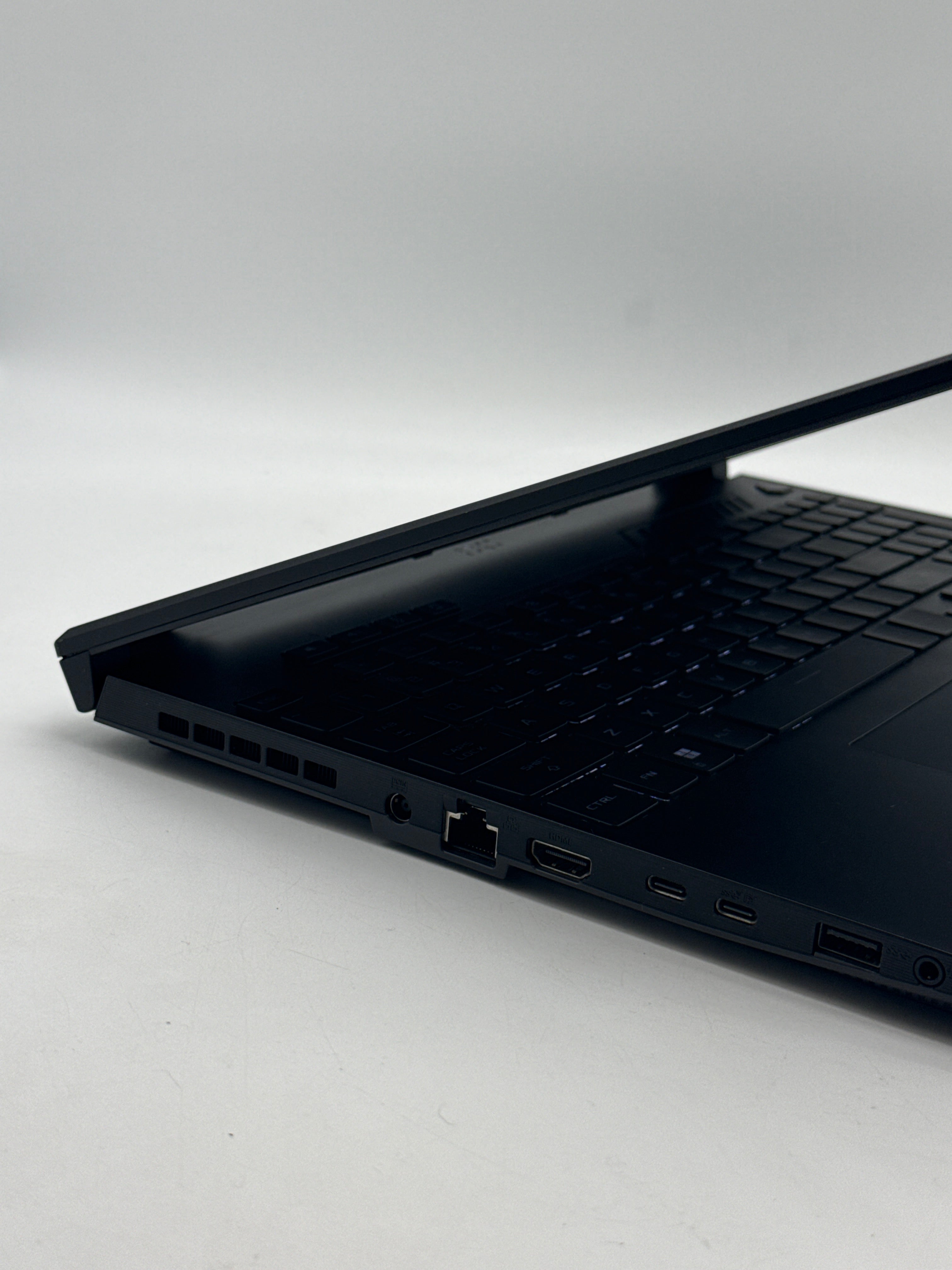 ASUS TUF Gaming A16 FA617 AMD Ryzen 7 7735HS 16GB RAM 512GB SSD RX 7700S Black - Used
