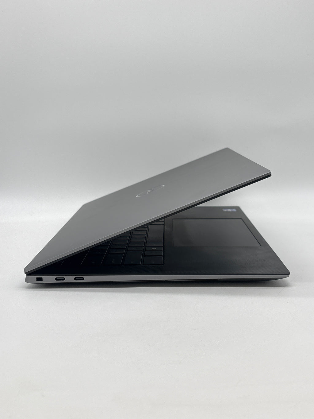 Dell Precision 5570 i9 64GB RAM 2TB SSD Black