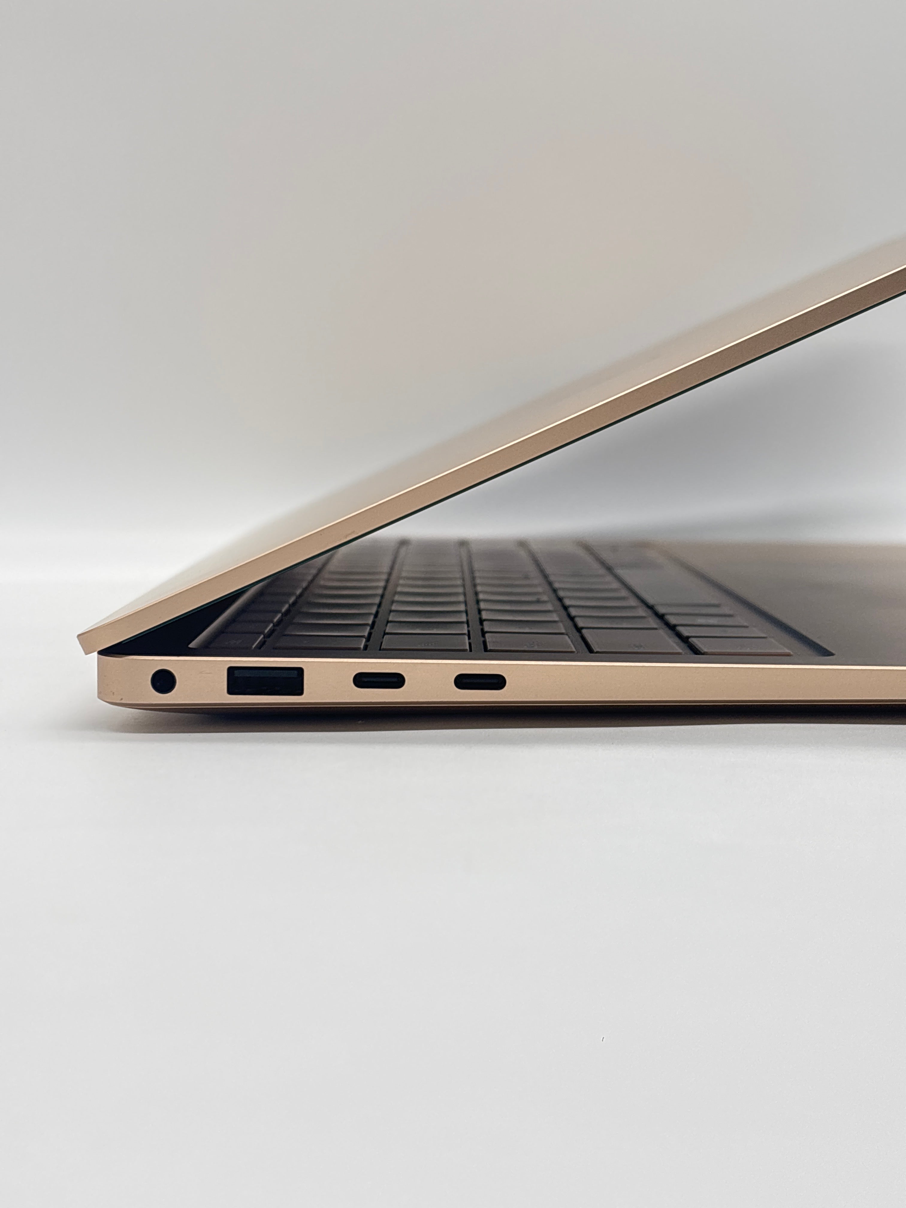 Microsoft Surface Laptop 7 2036 Snapdragon X 16GB RAM 1TB SSD - Used