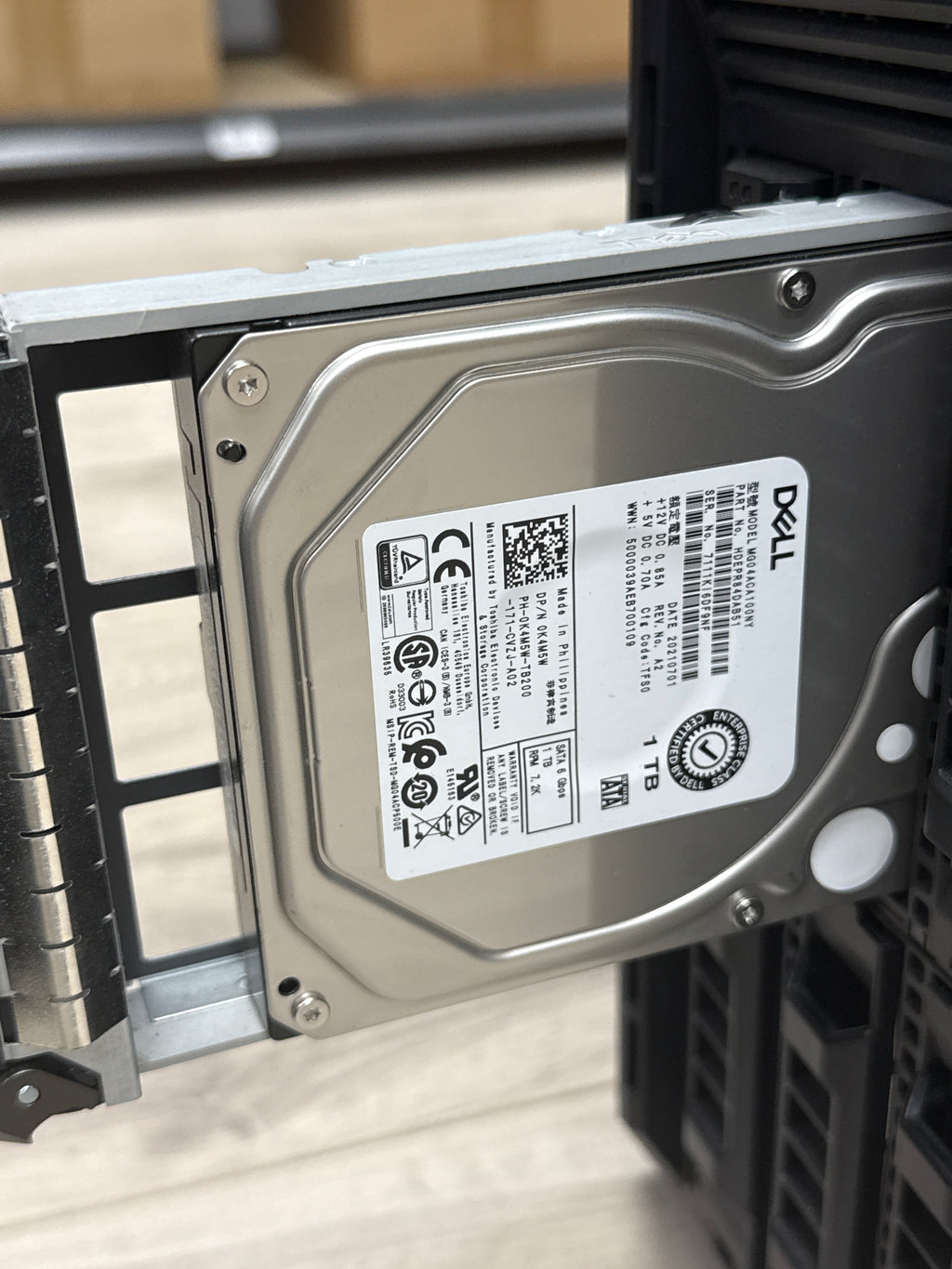 Dell PowerEdge T440 Server Xeon Silver 4214 32GB RAM 1TB HDD + 480GB SSD NO OS