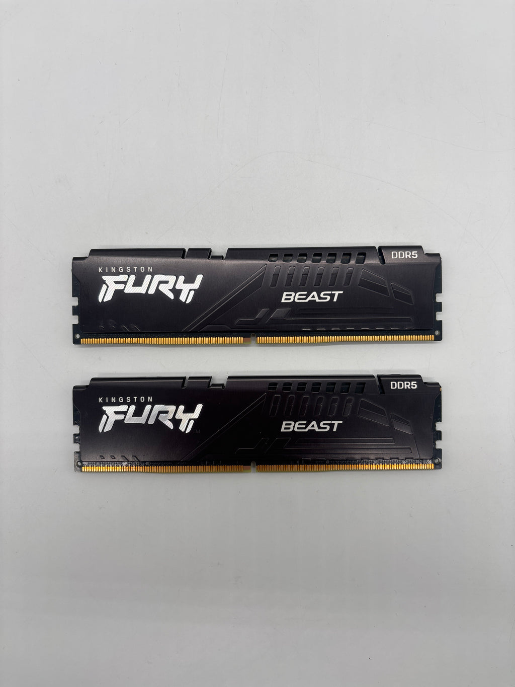 Kingston Fury Beast 8GB (2x8) DDR5 RAM KF556C40BB