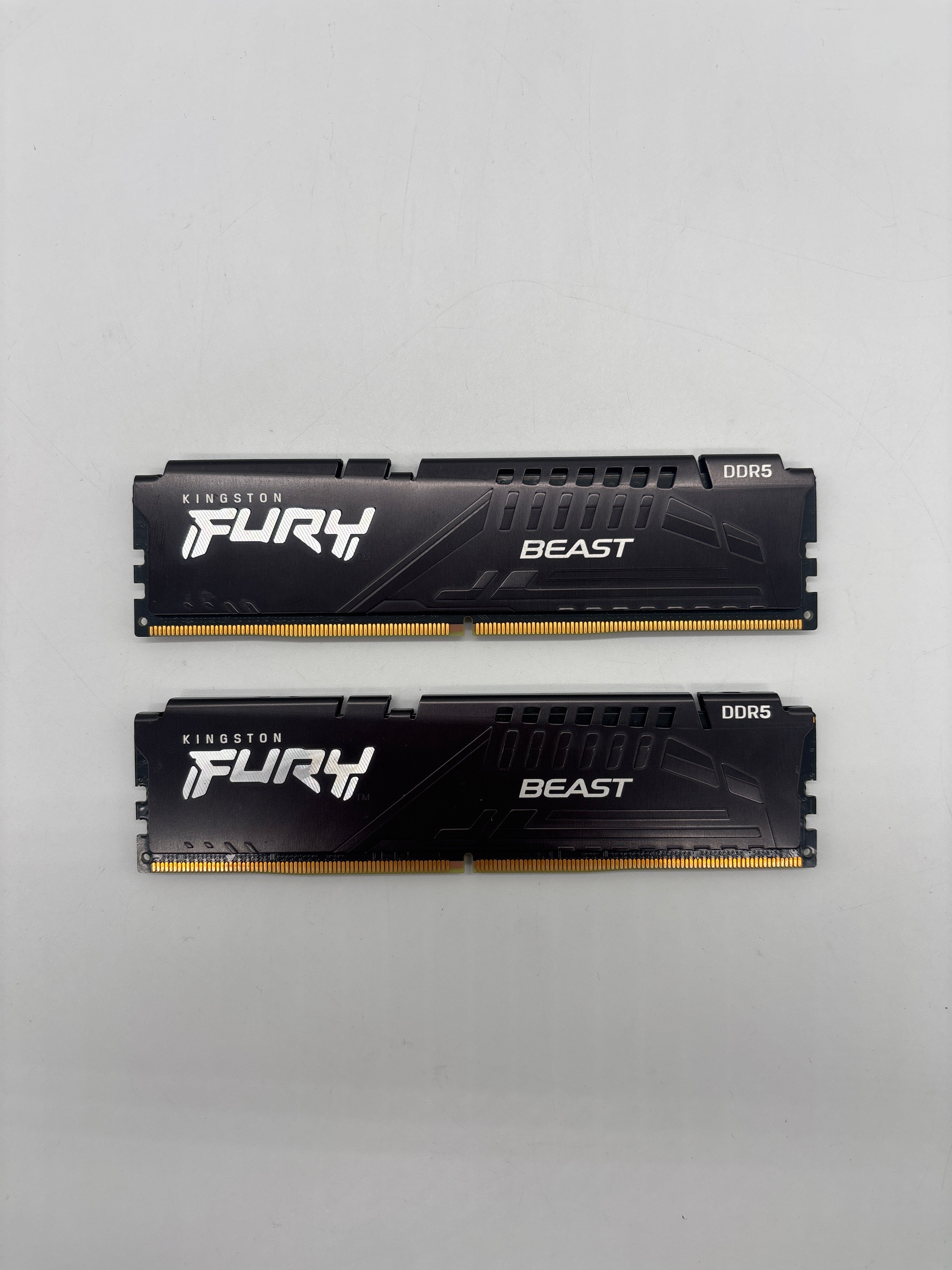 Kingston Fury Beast 8GB (2x8) DDR5 RAM KF556C40BB