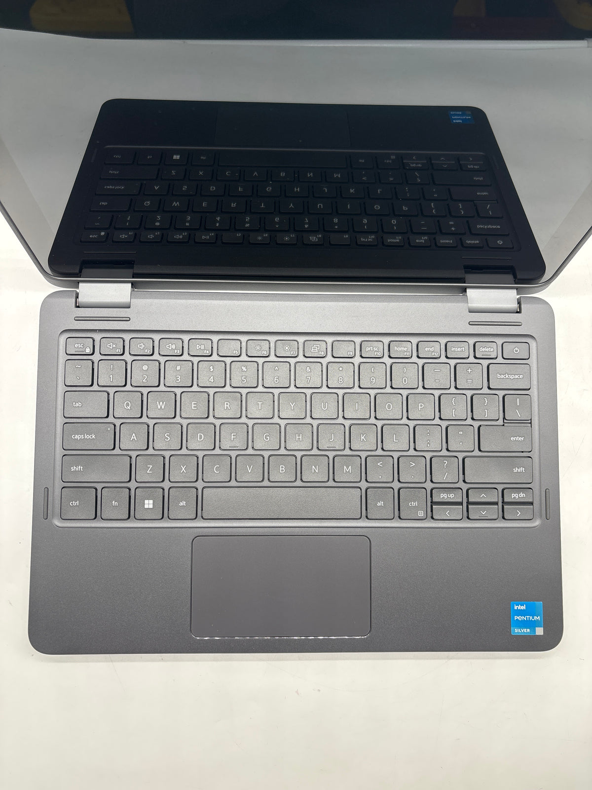 Dell Latitude 3120 11.6" Pentium Silver N6000 8GB RAM 128GB SSD Gray - Used