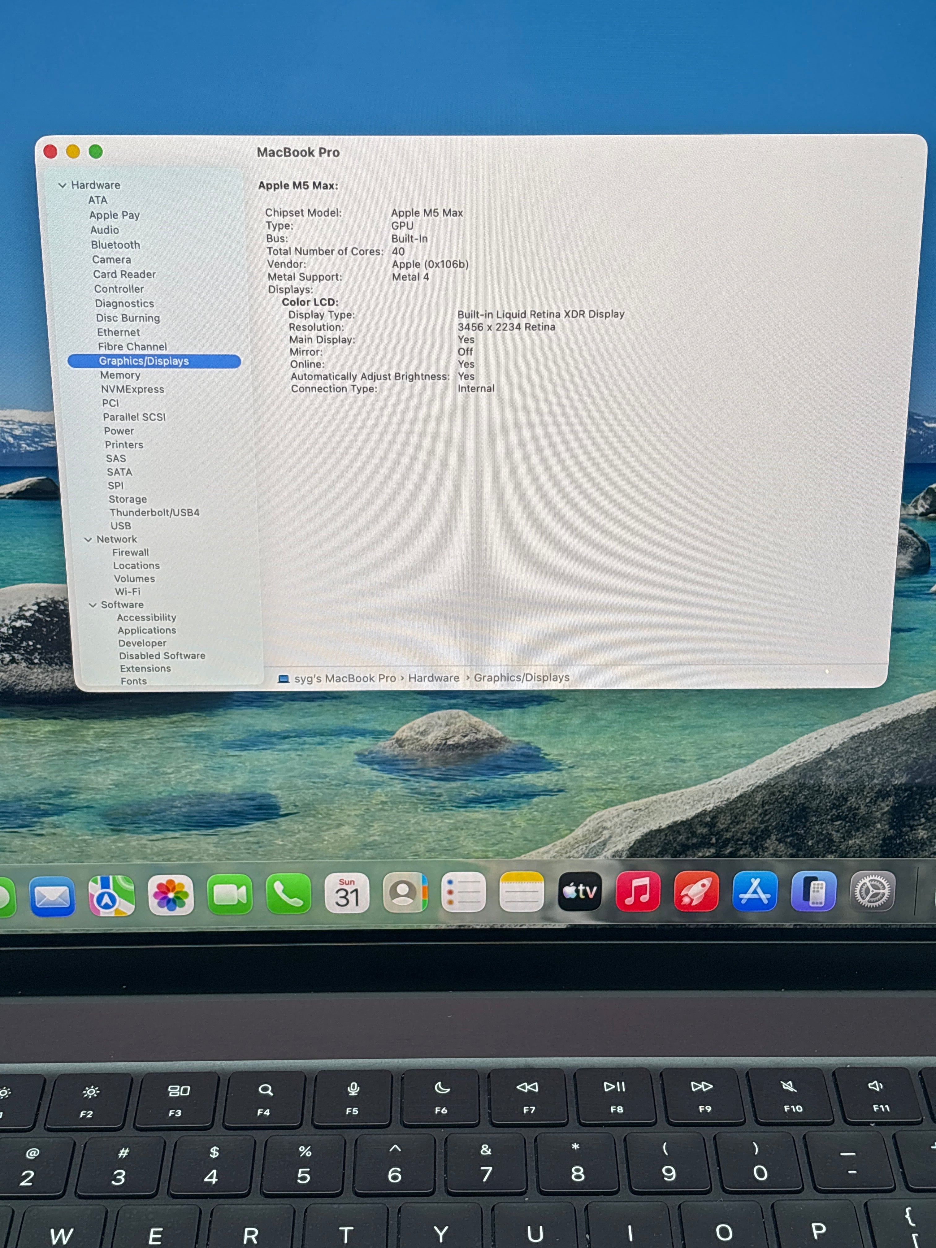 Apple MacBook Pro 16" M5 Max 18-Core CPU 40-Core GPU 128GB RAM 4TB SSD