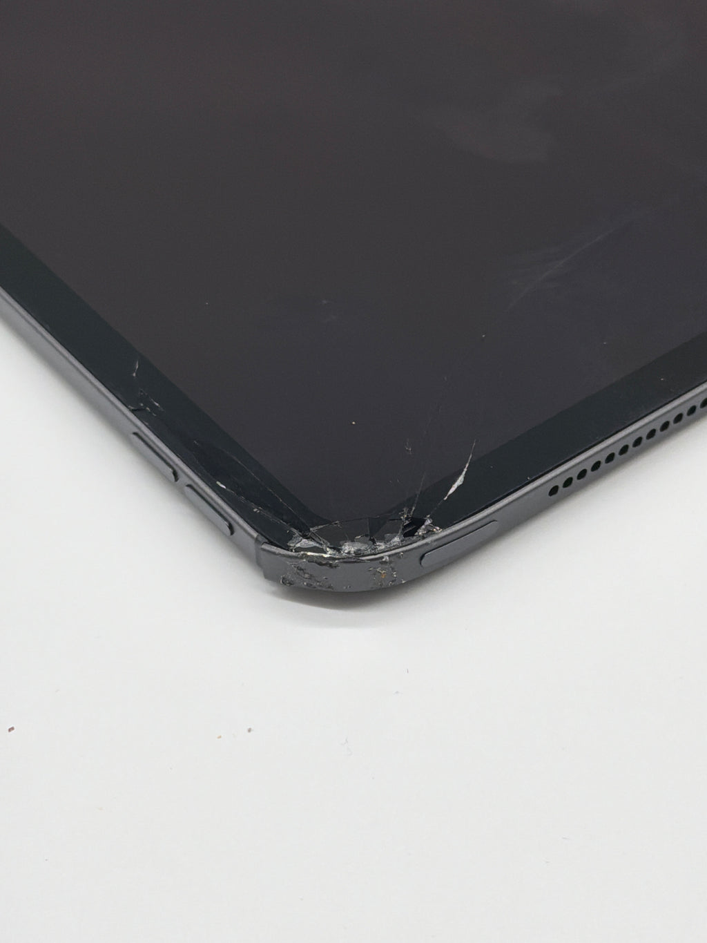 Apple iPad Pro  Wi-Fi M4 13" 256GB Space Black A2925 Broken Screen Read