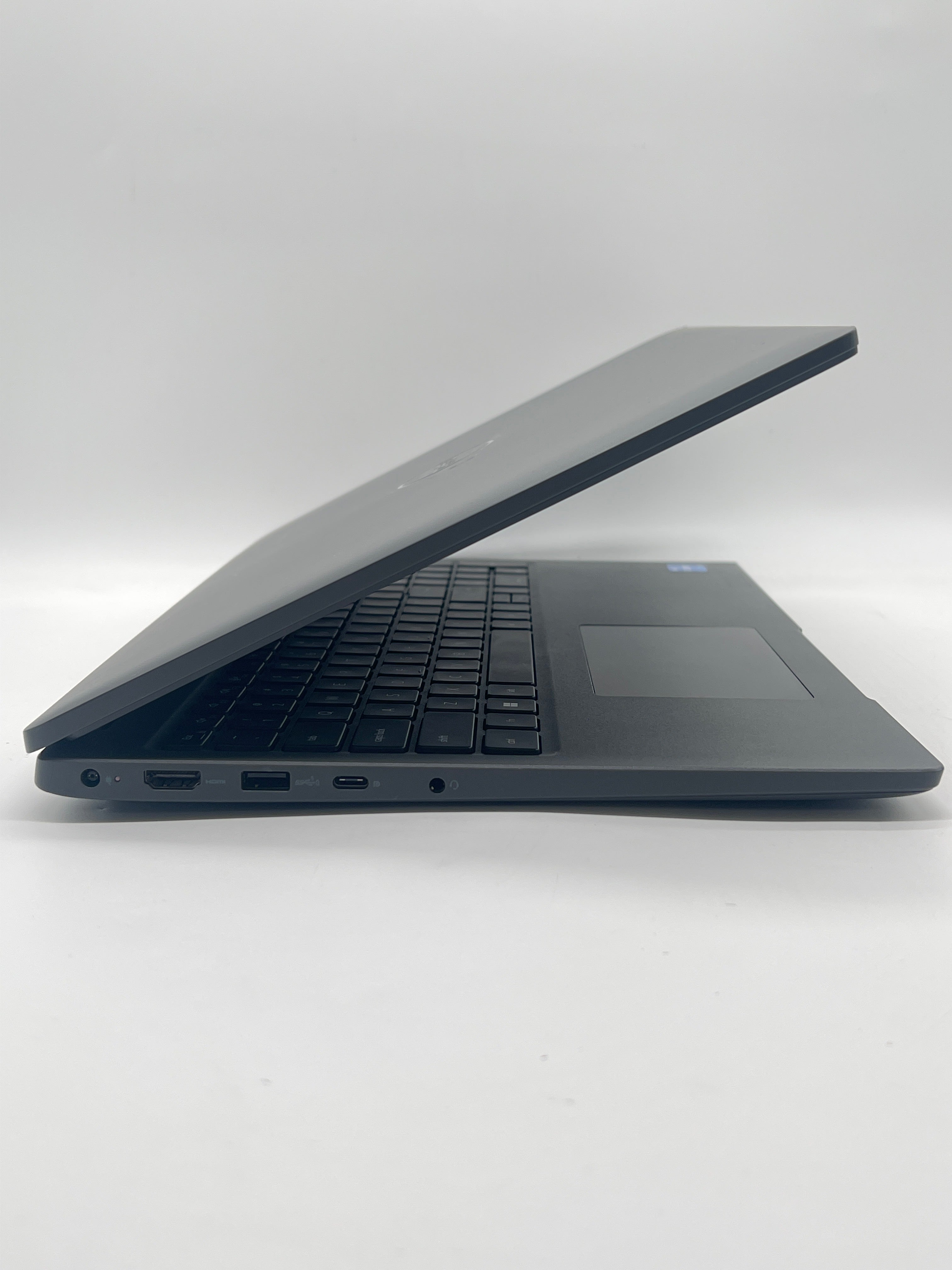 Dell Latitude 3540 i5-1335U 32GB RAM 256GB SSD