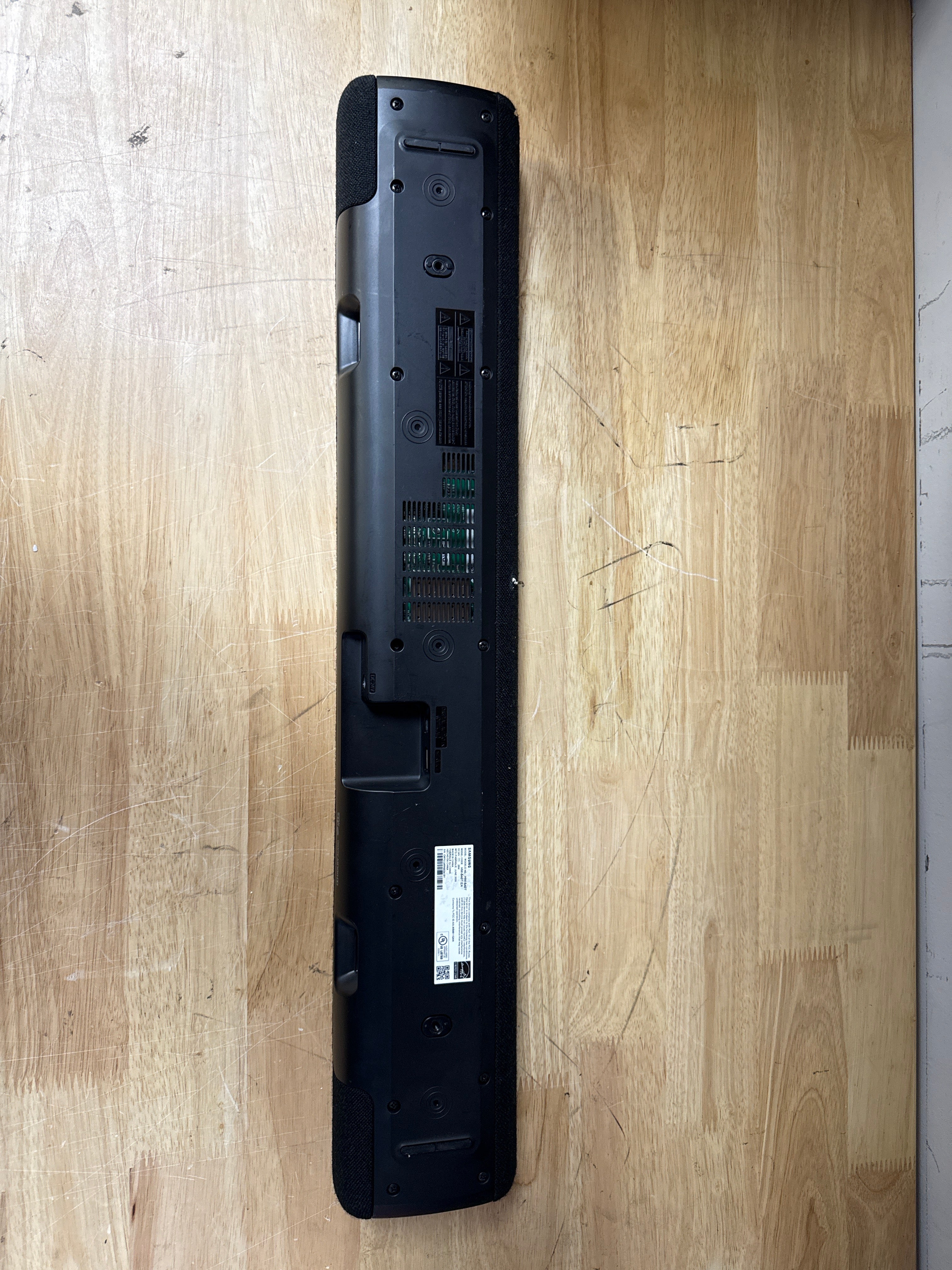 Samsung Soundbar HW-S40T - Used