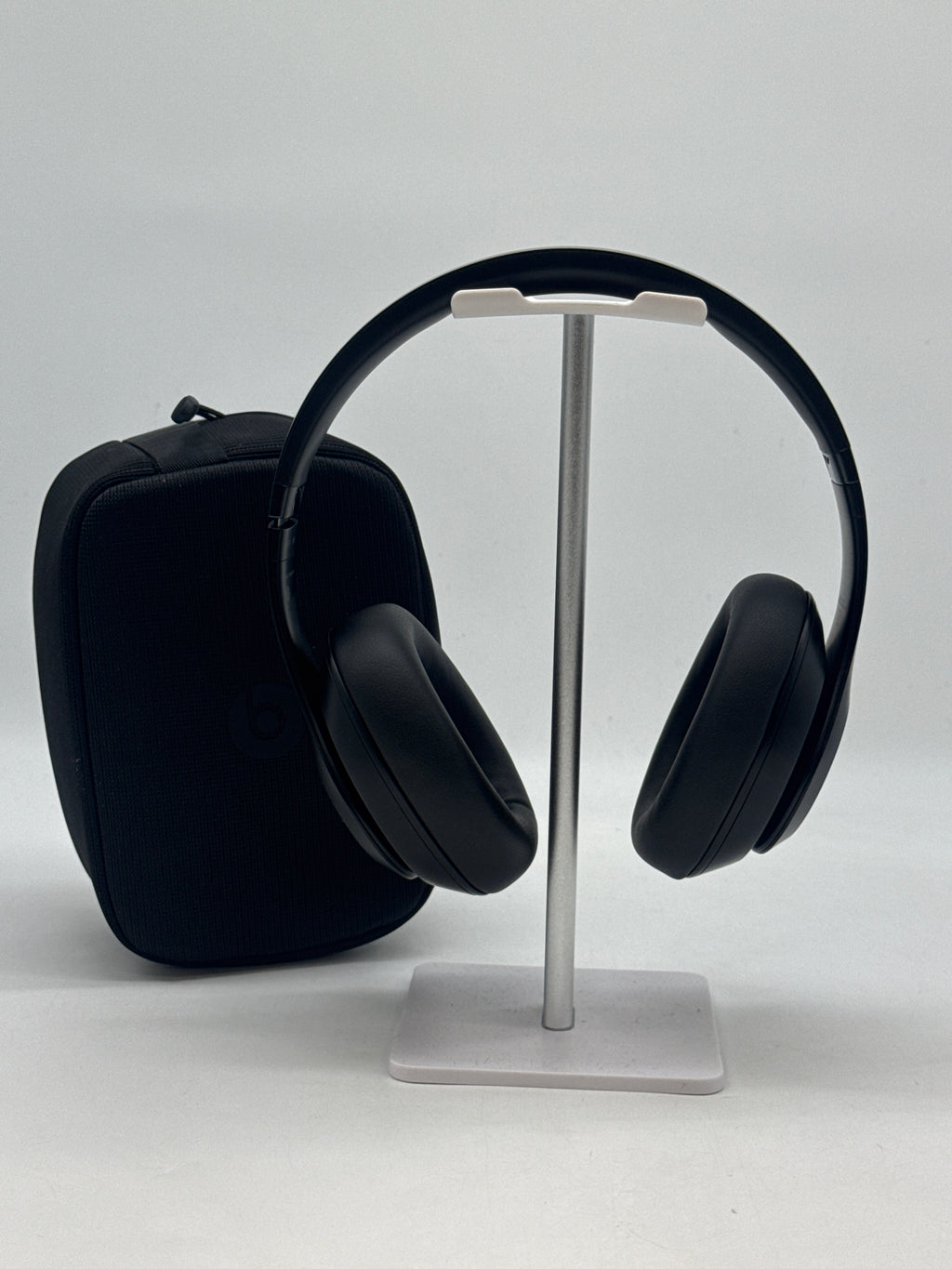 Beats Studio Pro Over-Ear Headphones - Black