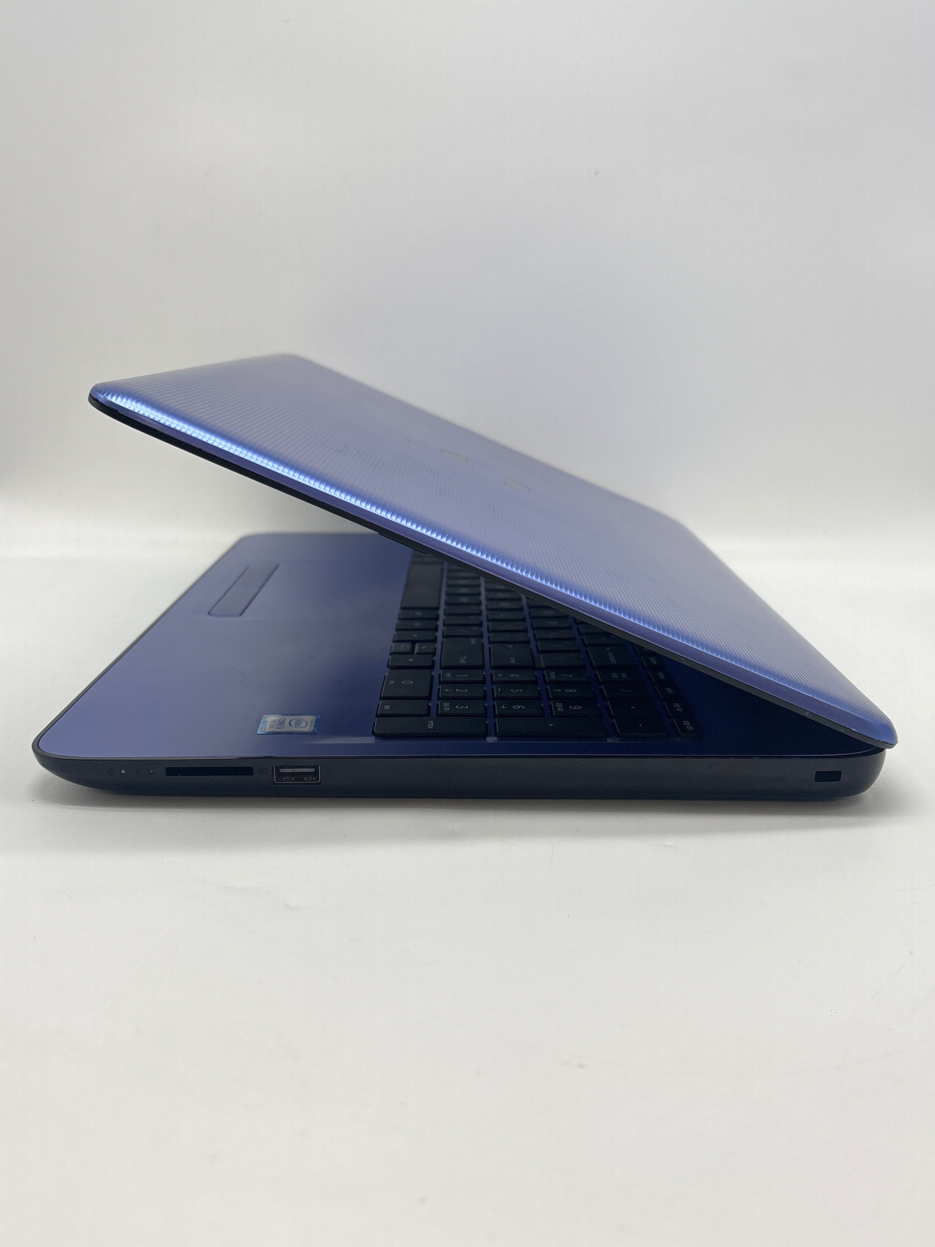 HP 15t-ay100 15.6" Core i3-7100U 8GB RAM 128GB SSD Blue - Used