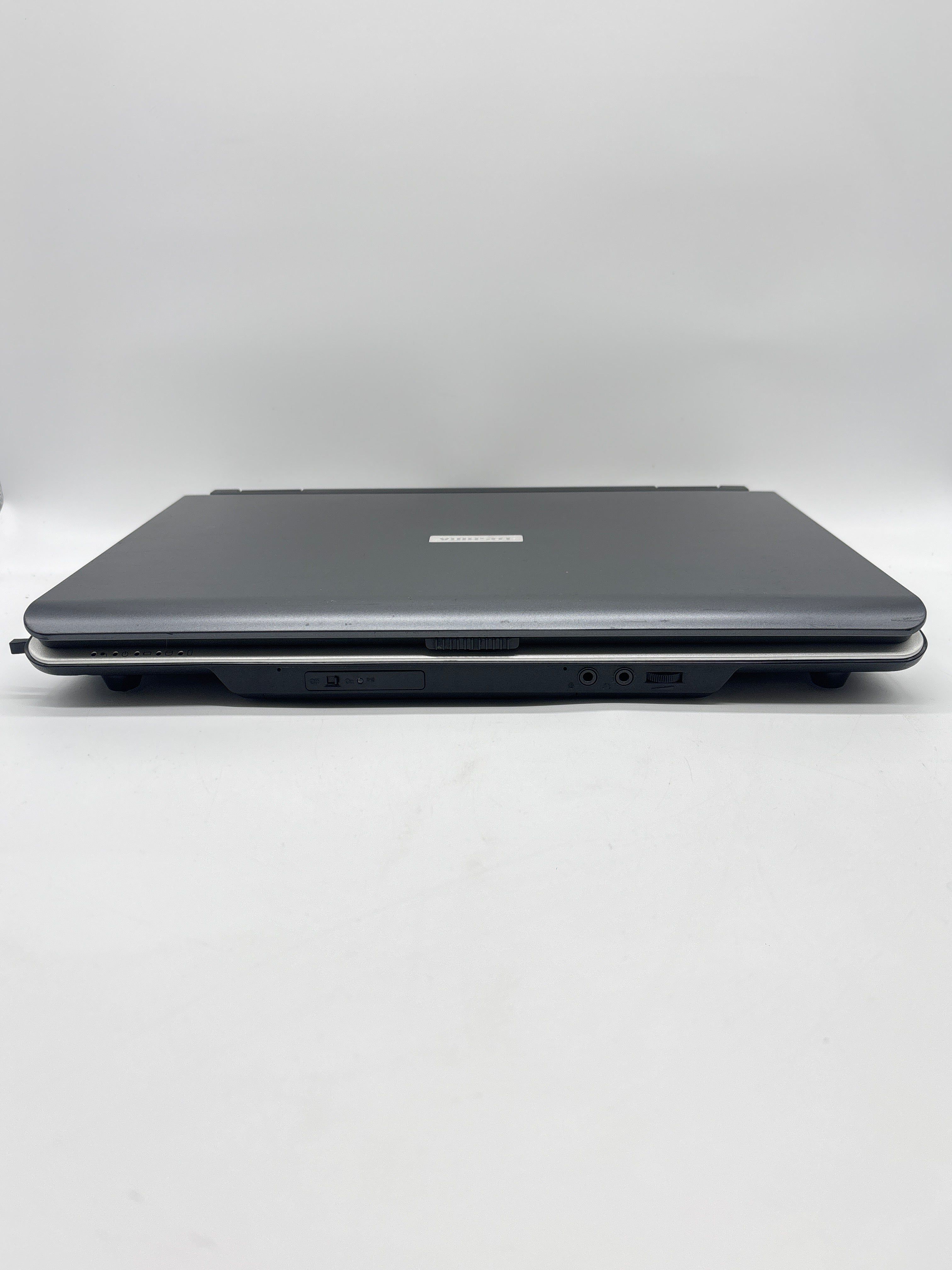 Toshiba Satellite M105-S1021 Intel Celeron 2GB RAM 80GB HDD