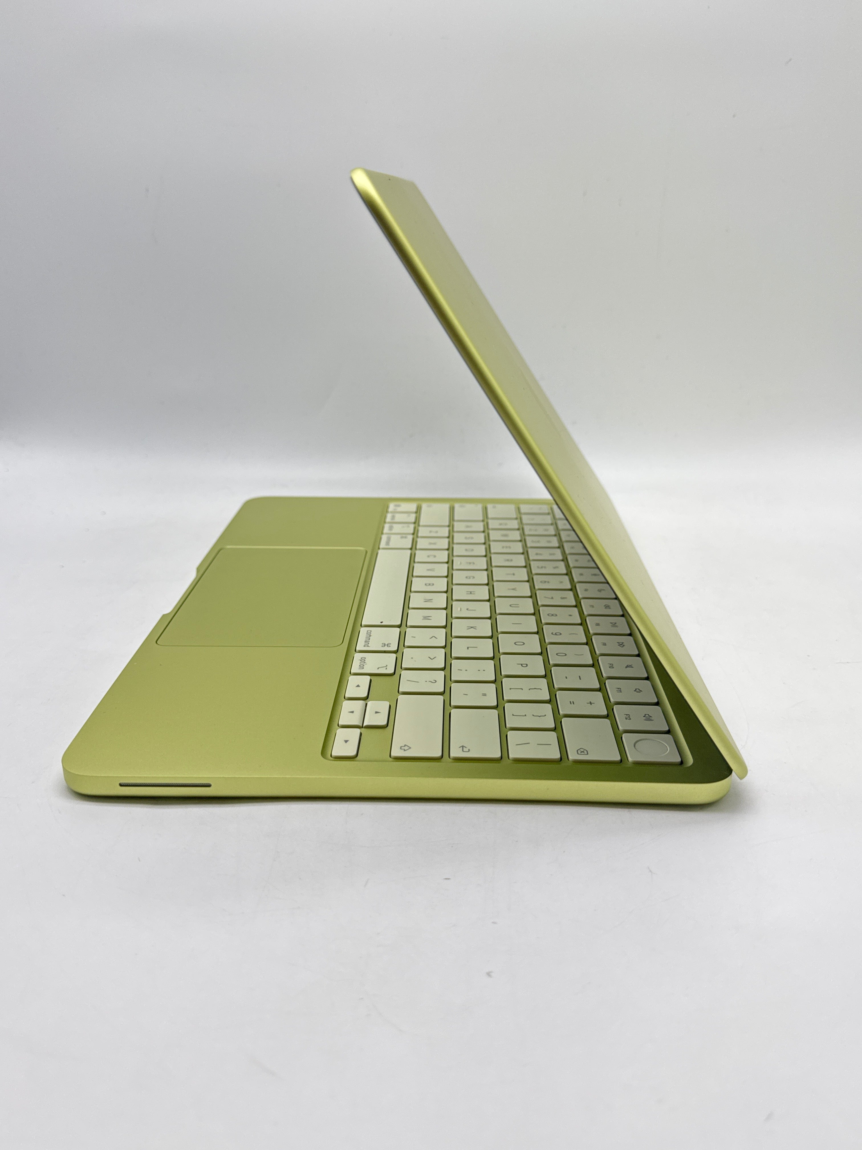 Apple MacBook Neo 13" A3404 A18 Pro 8GB RAM 512GB SSD - Used with Box