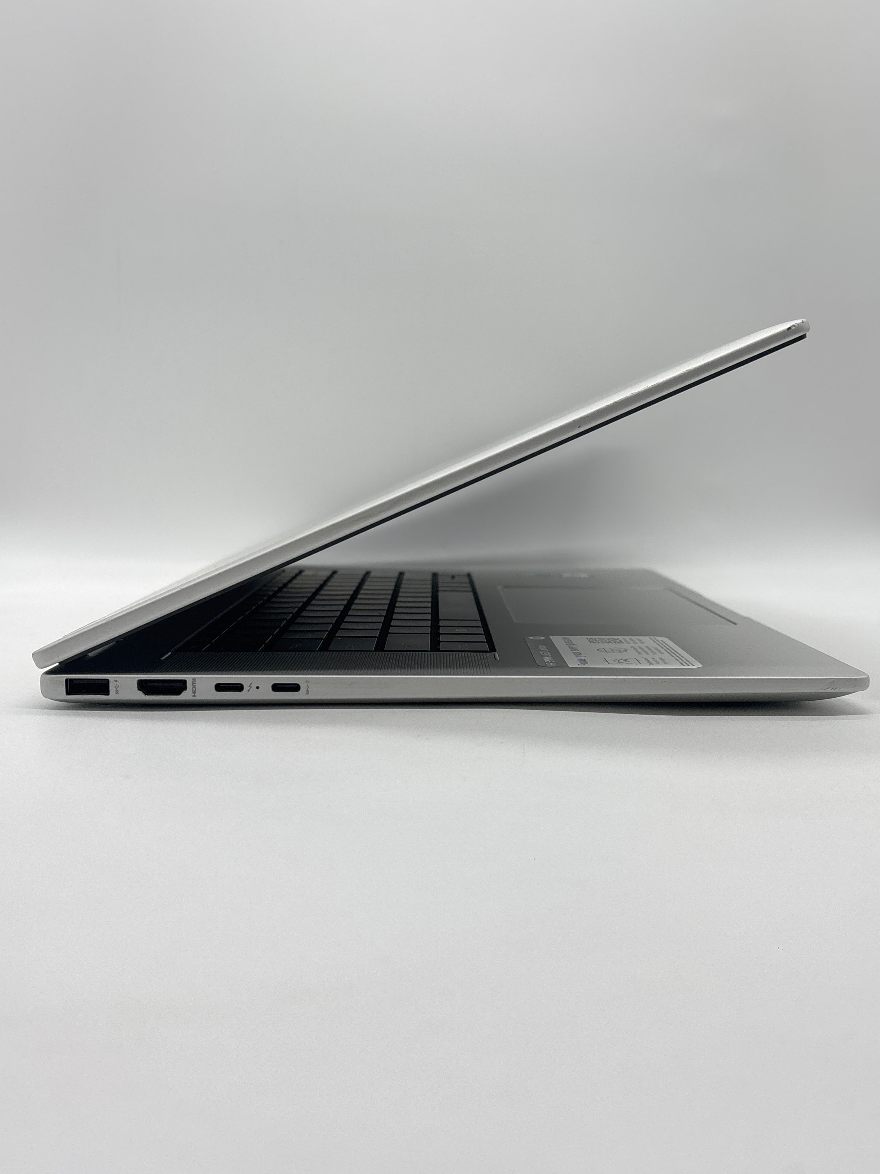 HP Envy x360 16-ac0013dx Ultra 5 125U 16GB RAM 512GB SSD