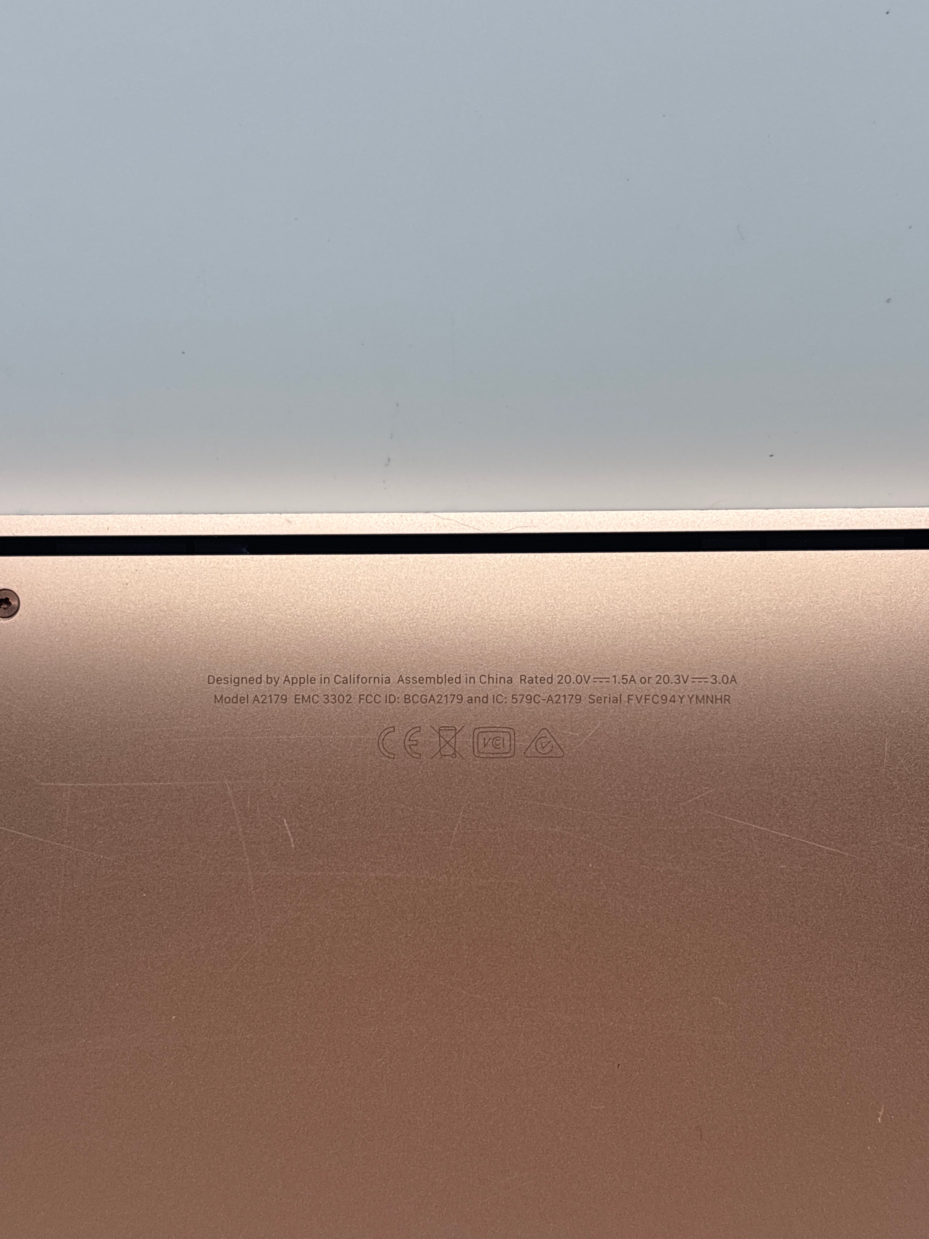 Apple MacBook Air 13" A2179 i3 8GB RAM 256GB SSD - For Parts (Read DESC)