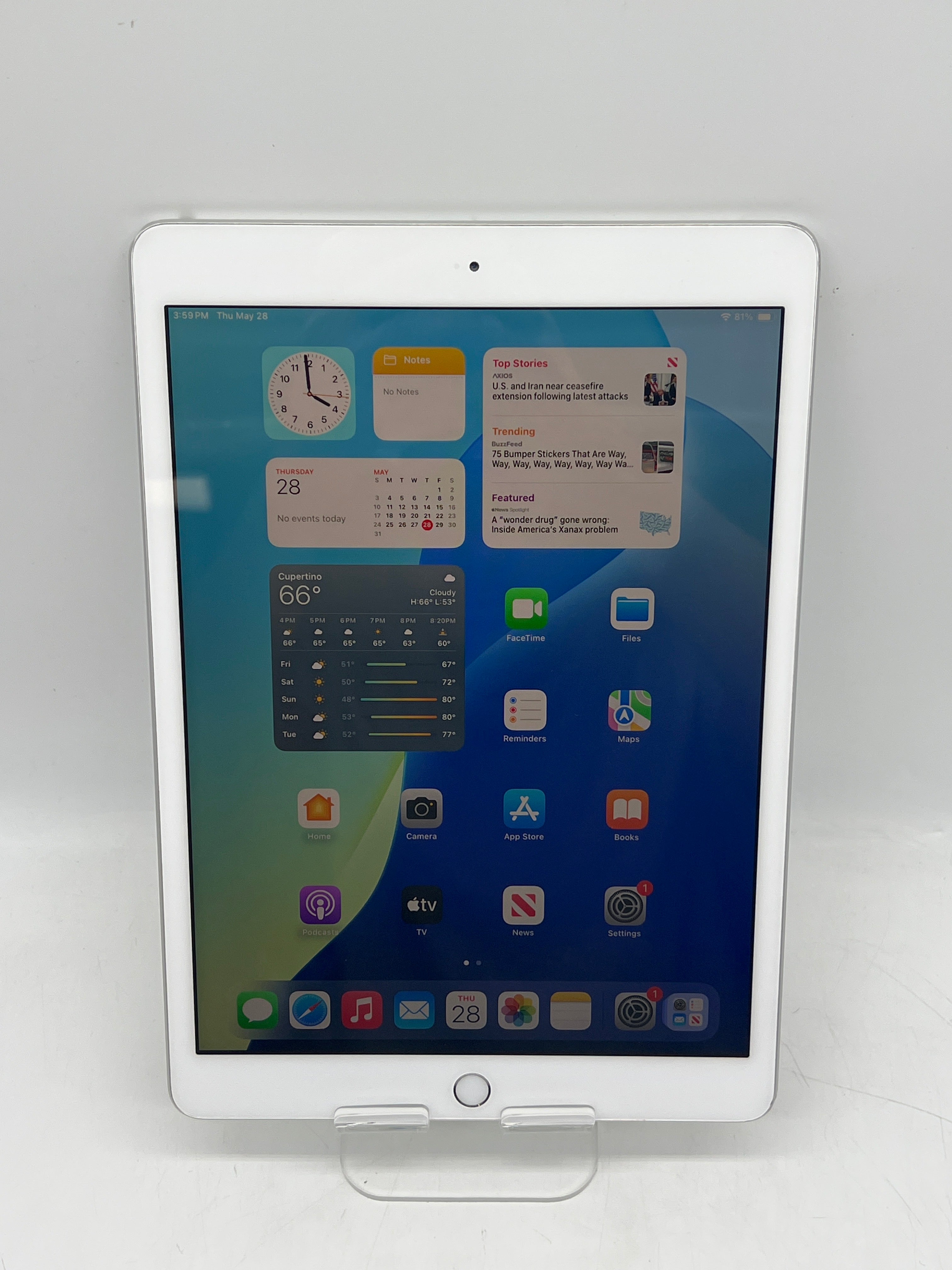 Apple iPad 7th Gen A2197 32GB Silver - WiFi