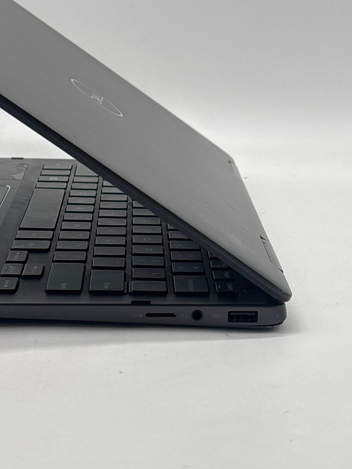 Dell Inspiron 13 7386 13.3" Intel i7-8565U 16GB RAM - READ