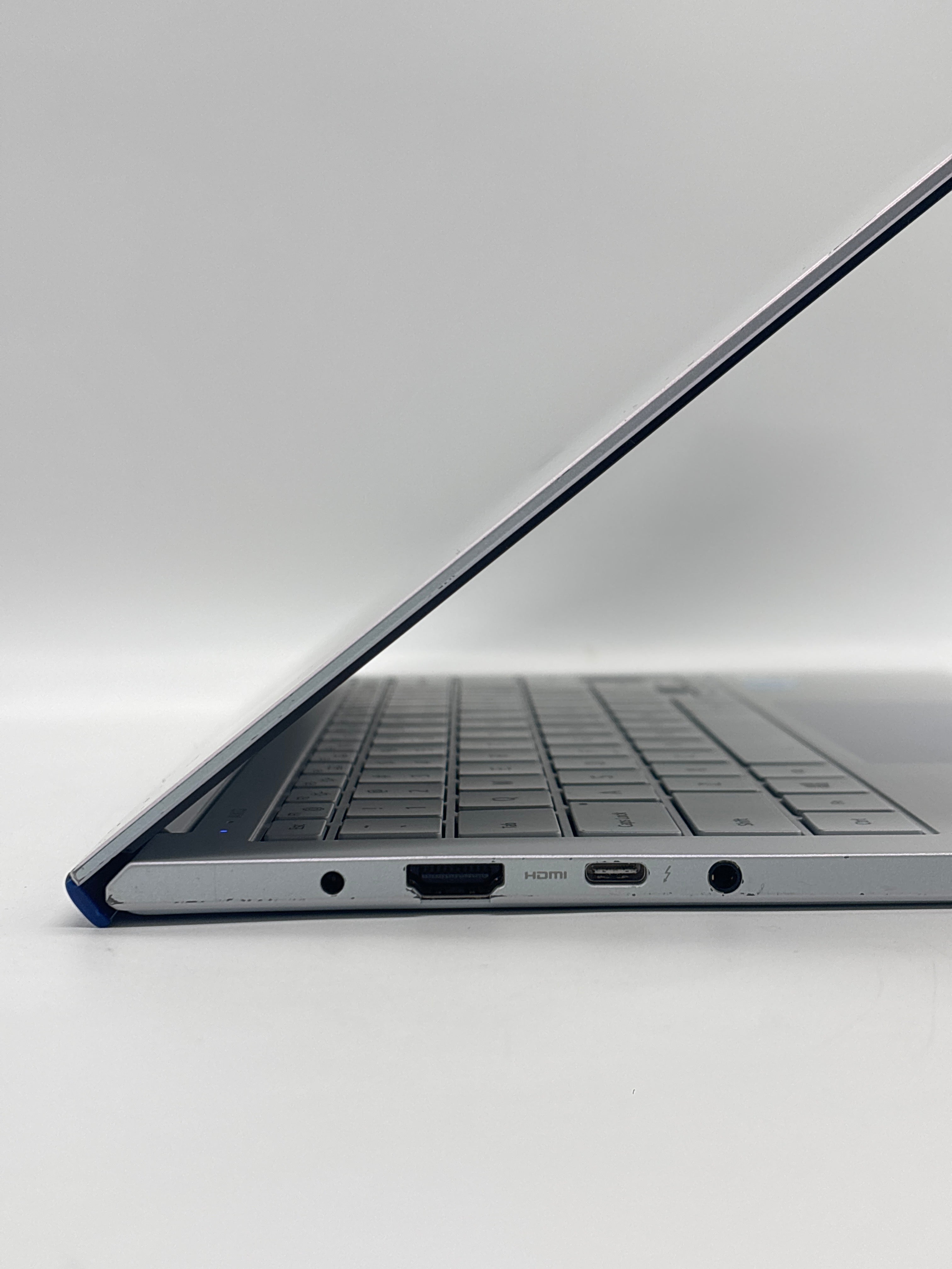 Samsung Galaxy Book NP930XCJ i7-10510U 8GB RAM 512GB SSD - Used