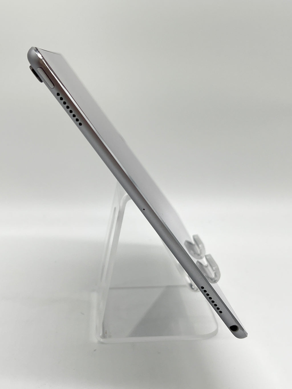 Apple iPad Pro 10.5 inch A1701 64GB Space Gray Wi-Fi